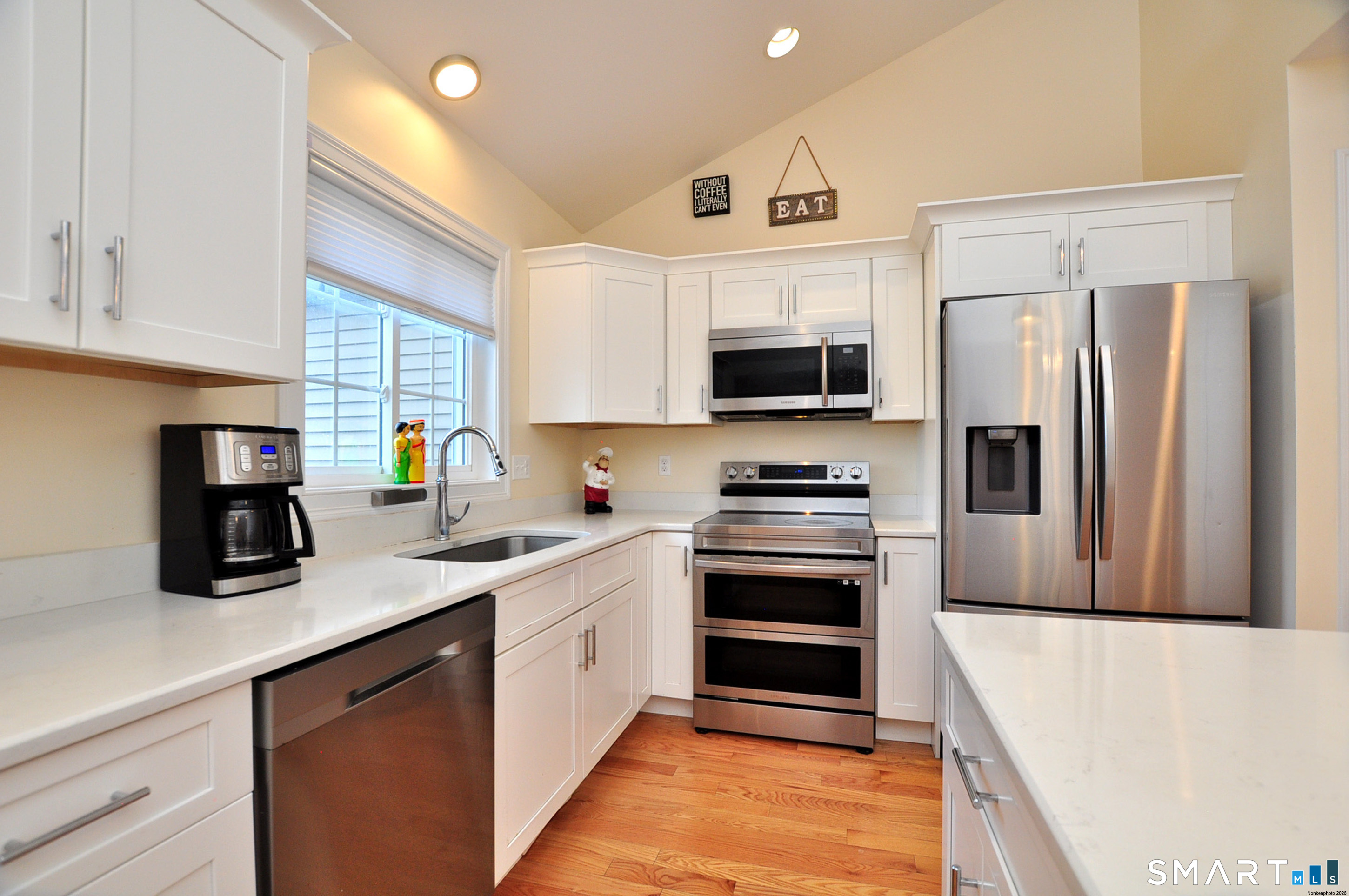 707 Old Village Circle photo 16
