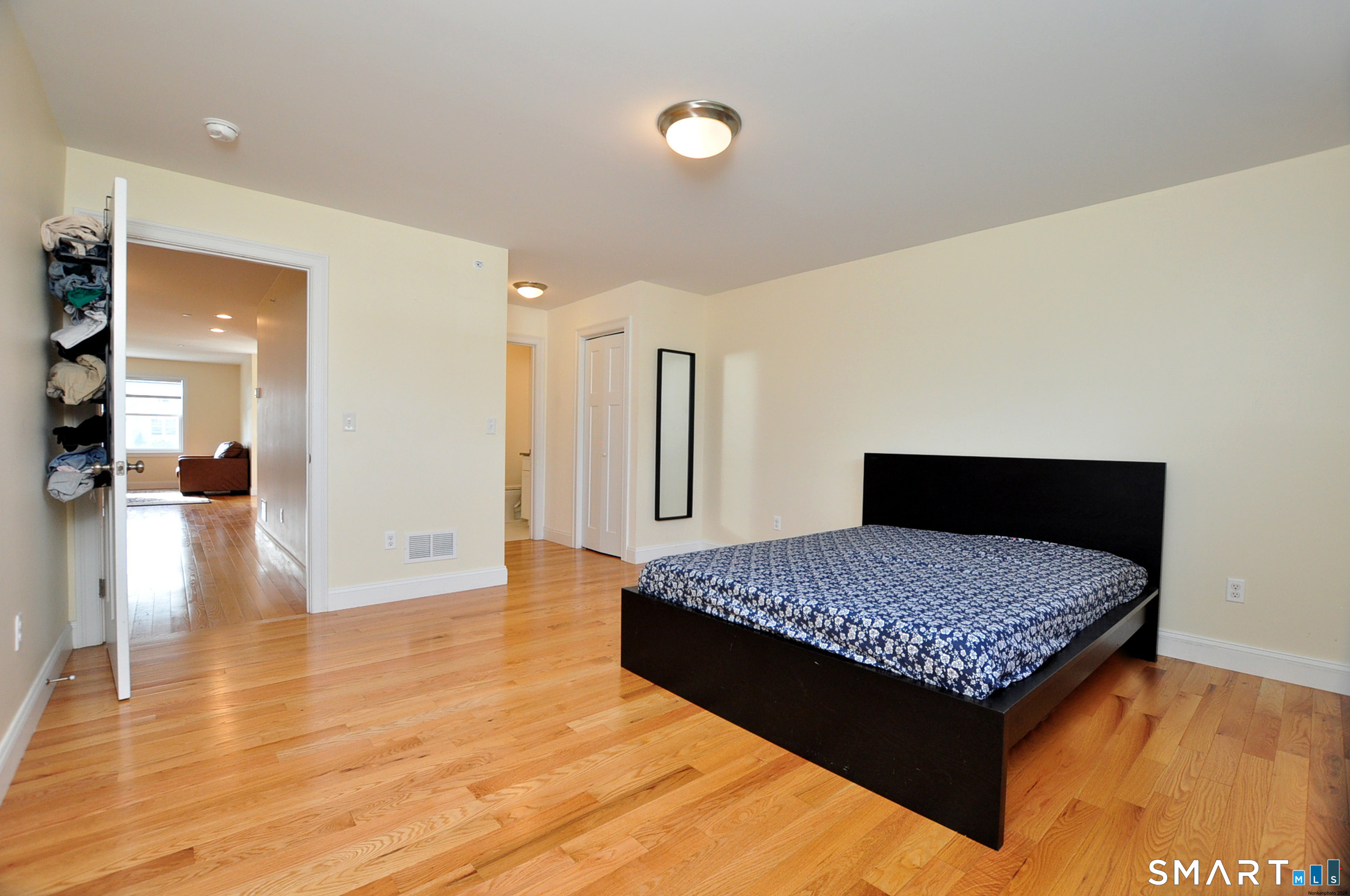 707 Old Village Circle photo 19