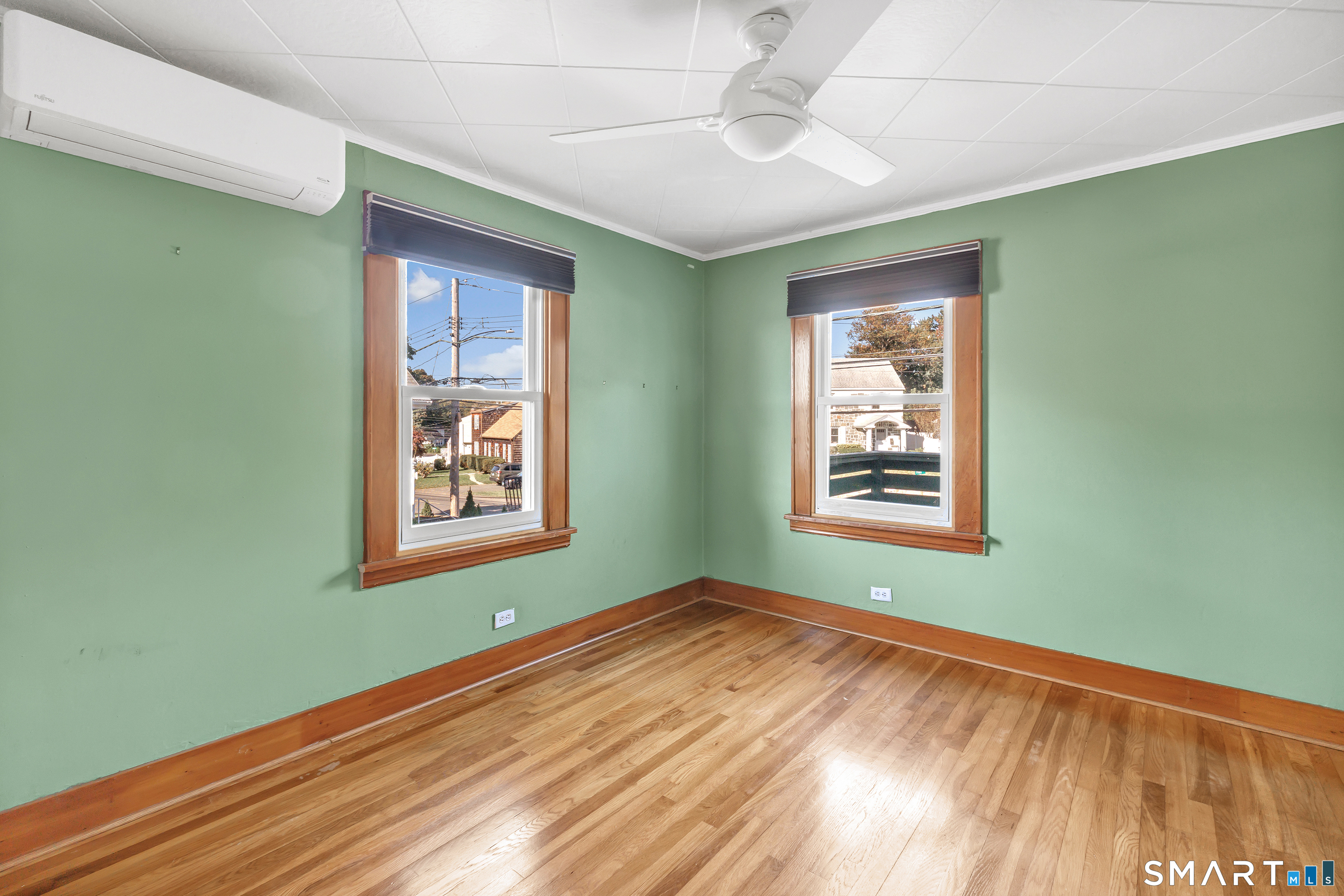 402 Patterson photo 18