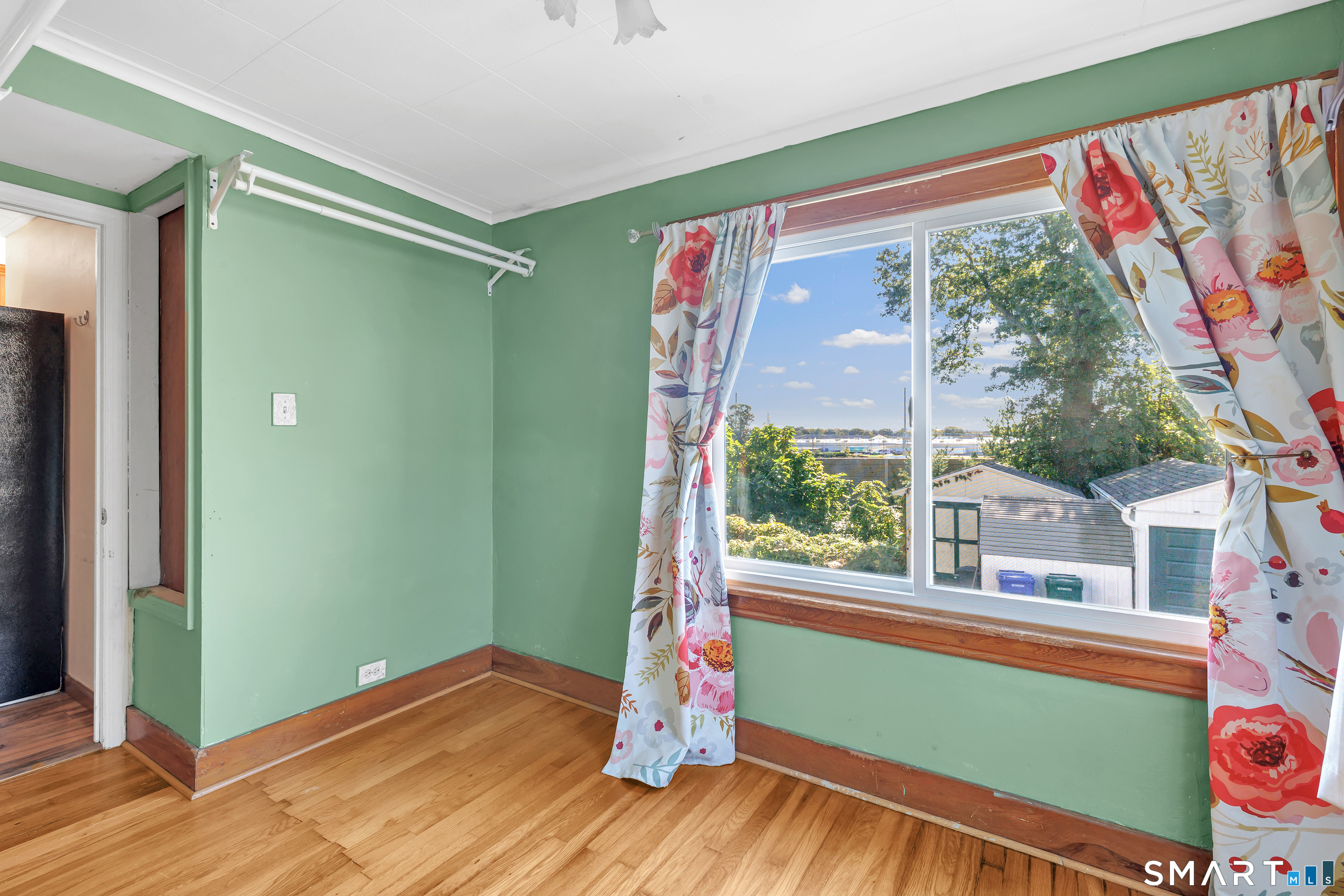 402 Patterson photo 23