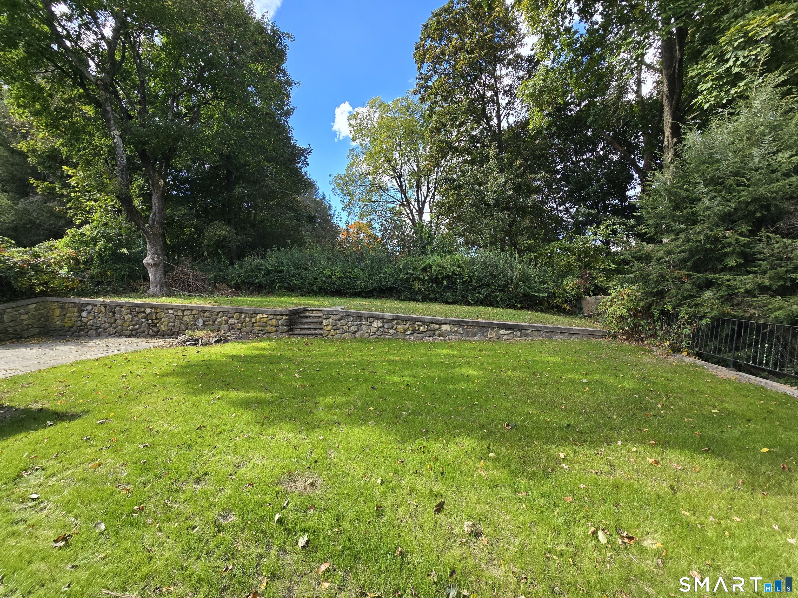 200 Forest Ridge Road photo 32