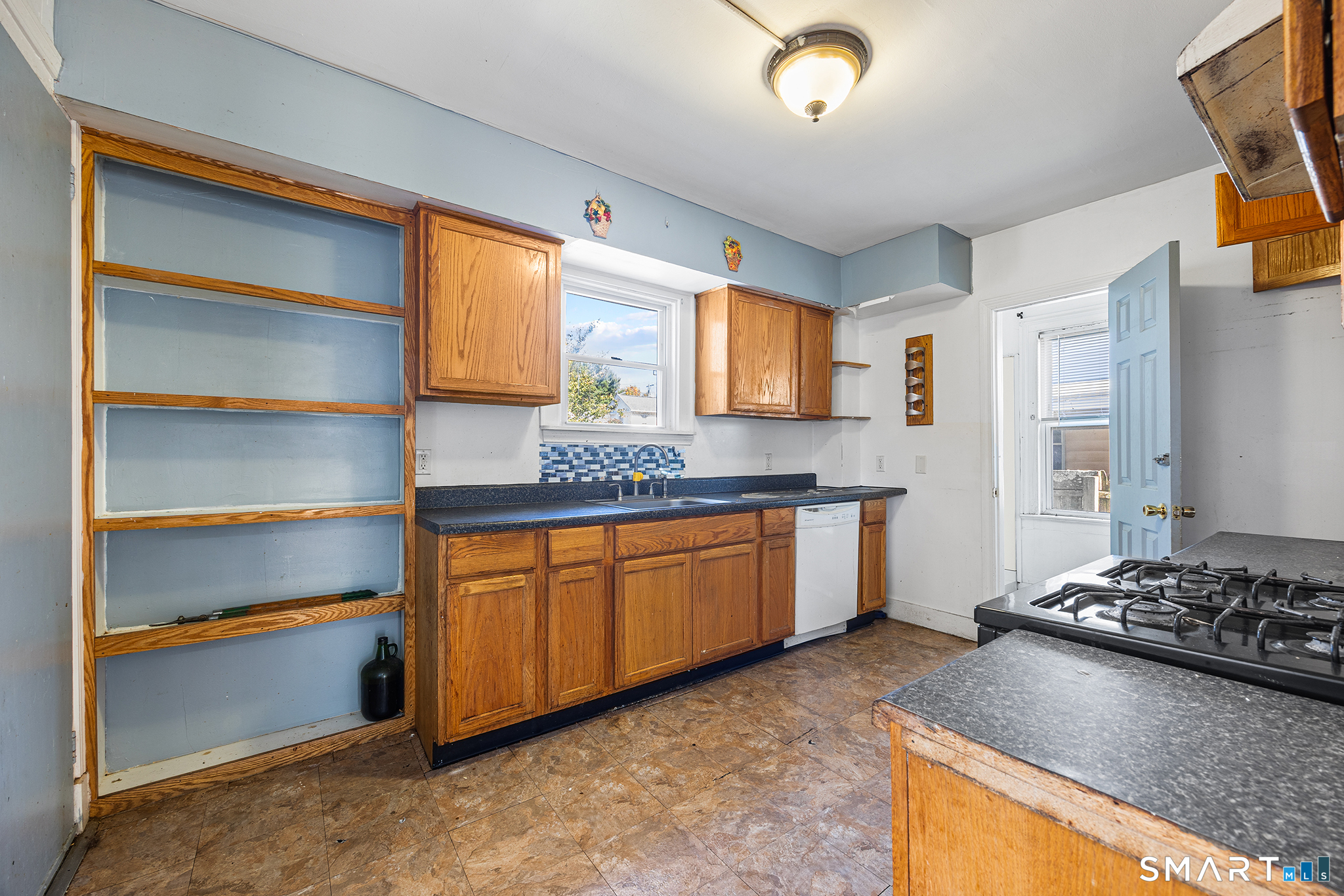 113 Court Street photo 10