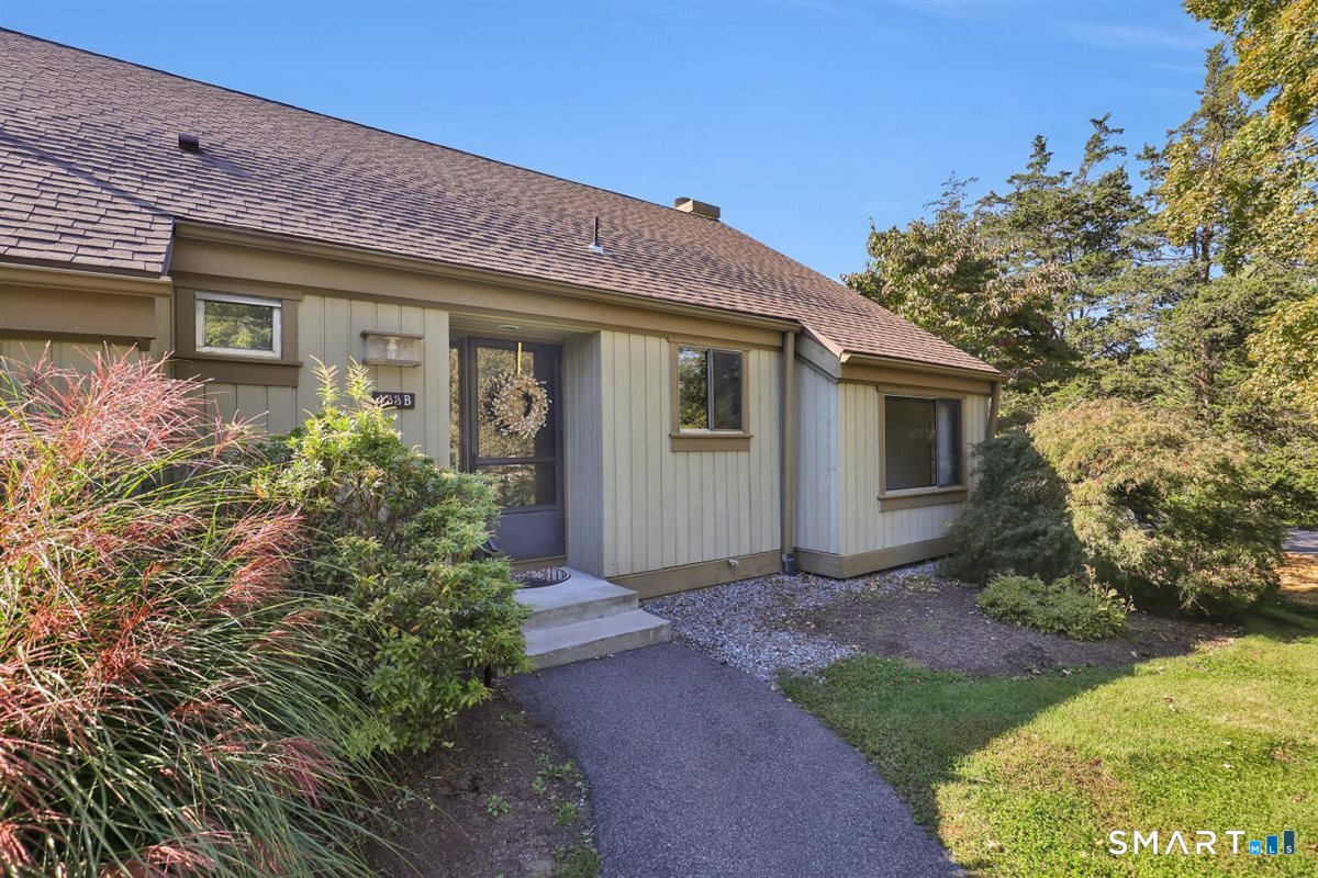 Property photo for 433 Heritage Village, #B, Southbury, CT