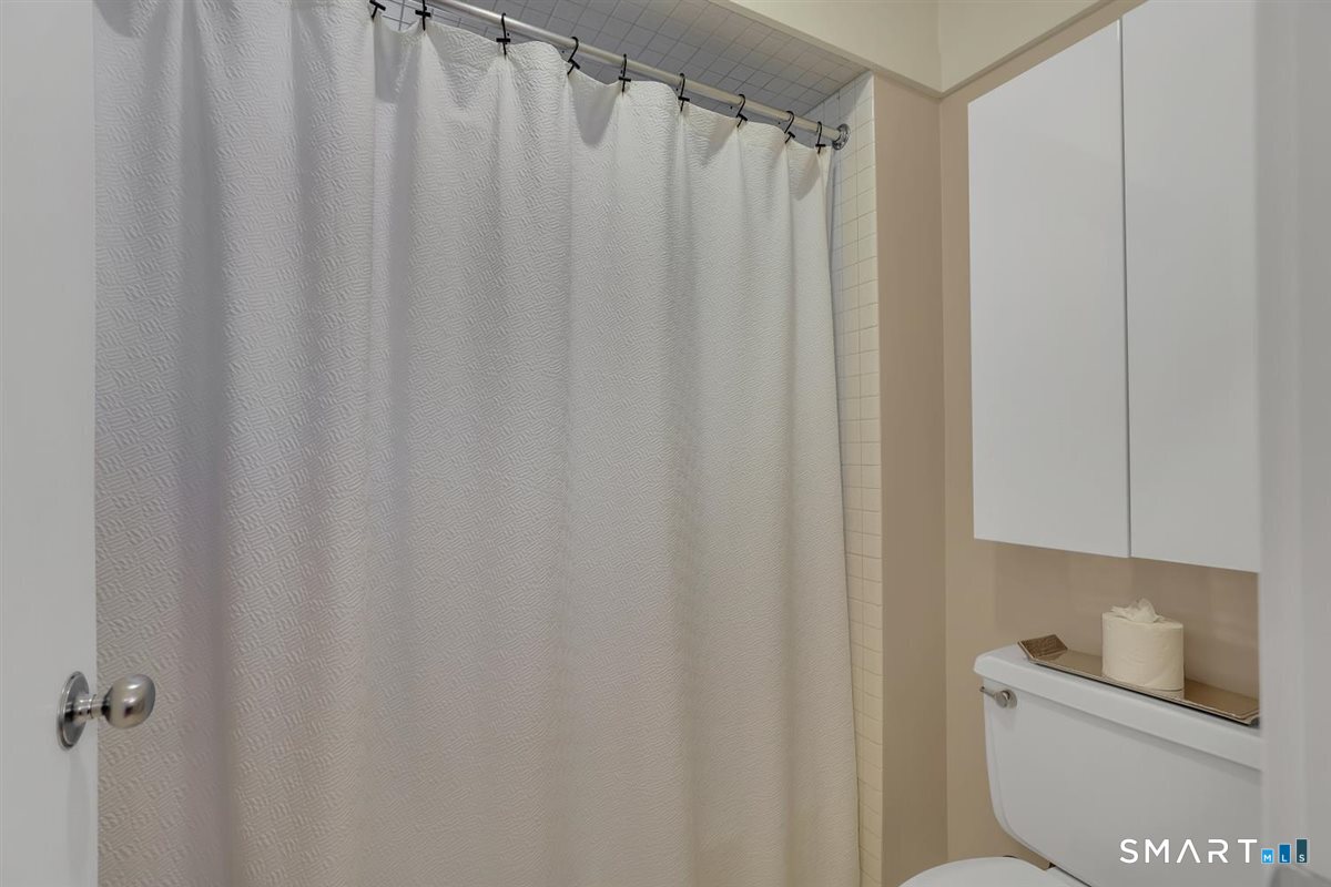 433 Heritage Village Unit #B photo 13