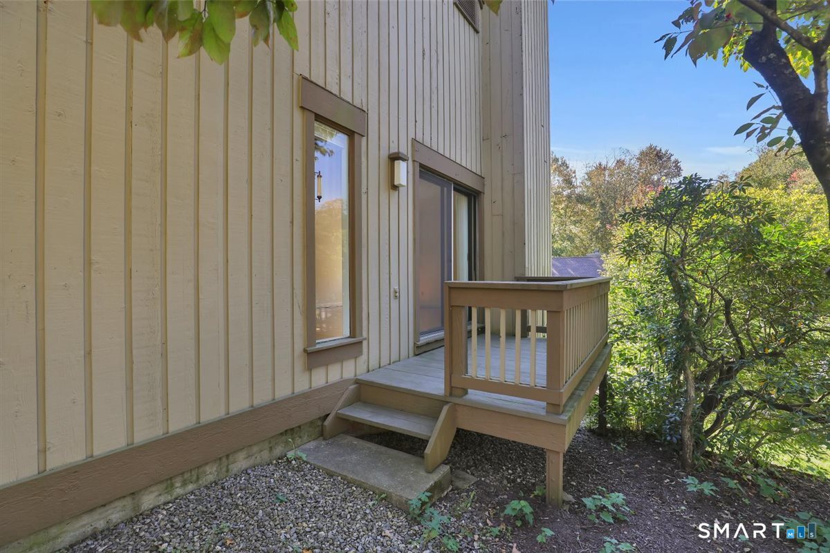 433 Heritage Village Unit #B photo 18