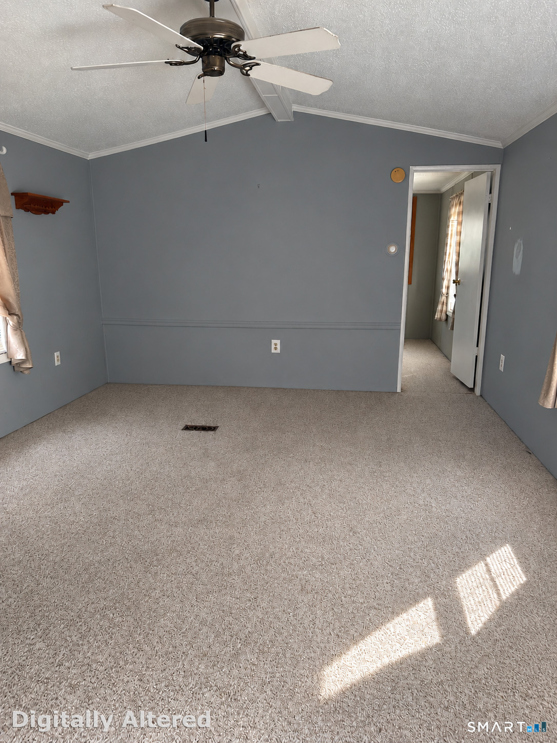 Foto 6 de Casa en venta en 28 Woodland Park, Shelton, CT — $195,000