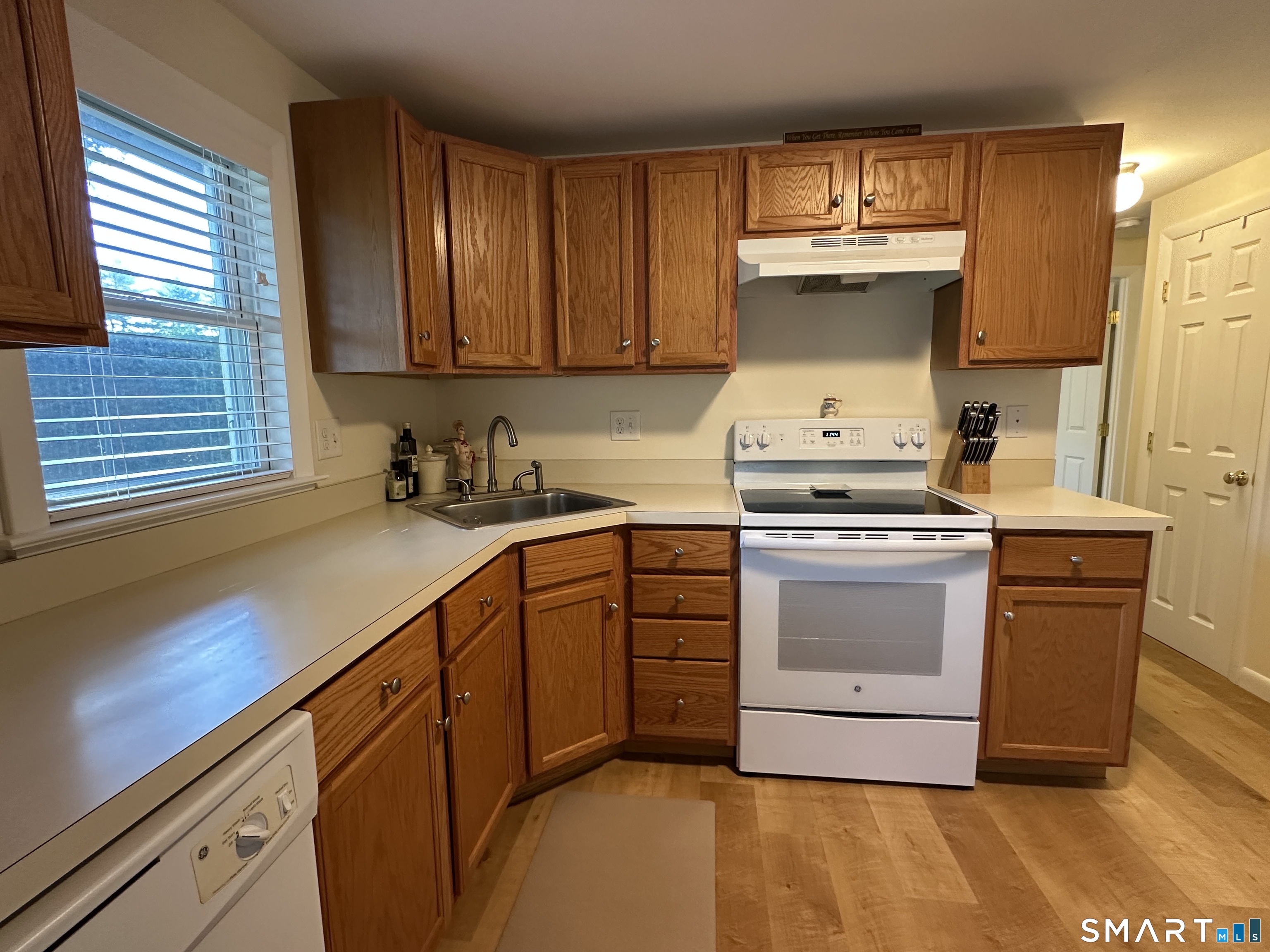 39 Grove Road photo 16
