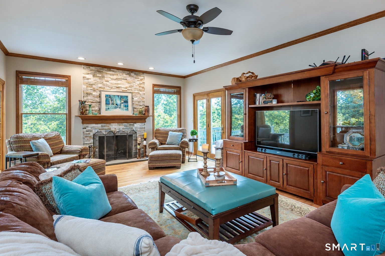 Foto 9 de Casa en venta en 32 Sail Harbour Drive, New Fairfield, CT — $1,345,000