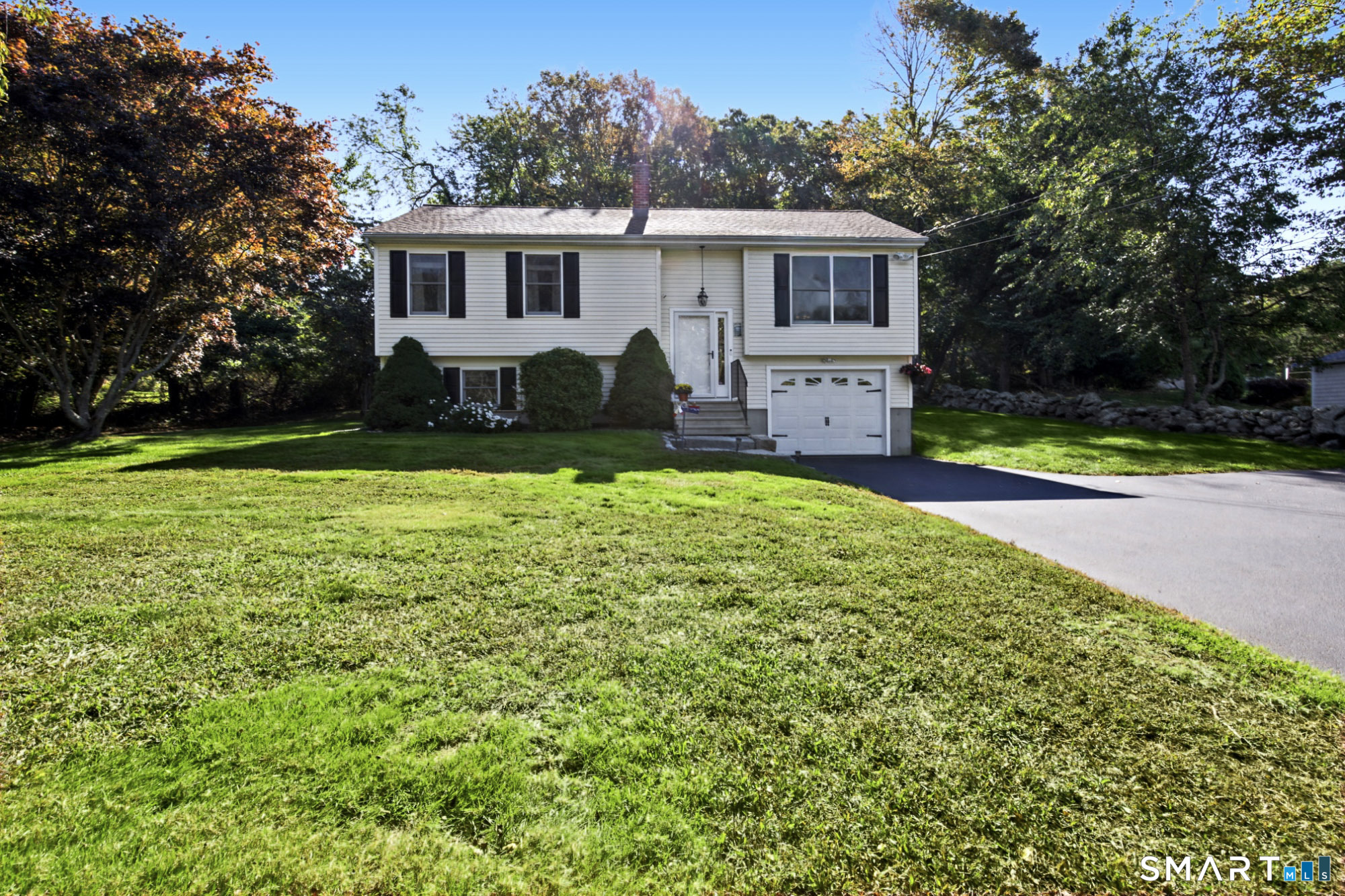 75 Mary Hall Road, Pawcatuck, Stonington, CT 06379