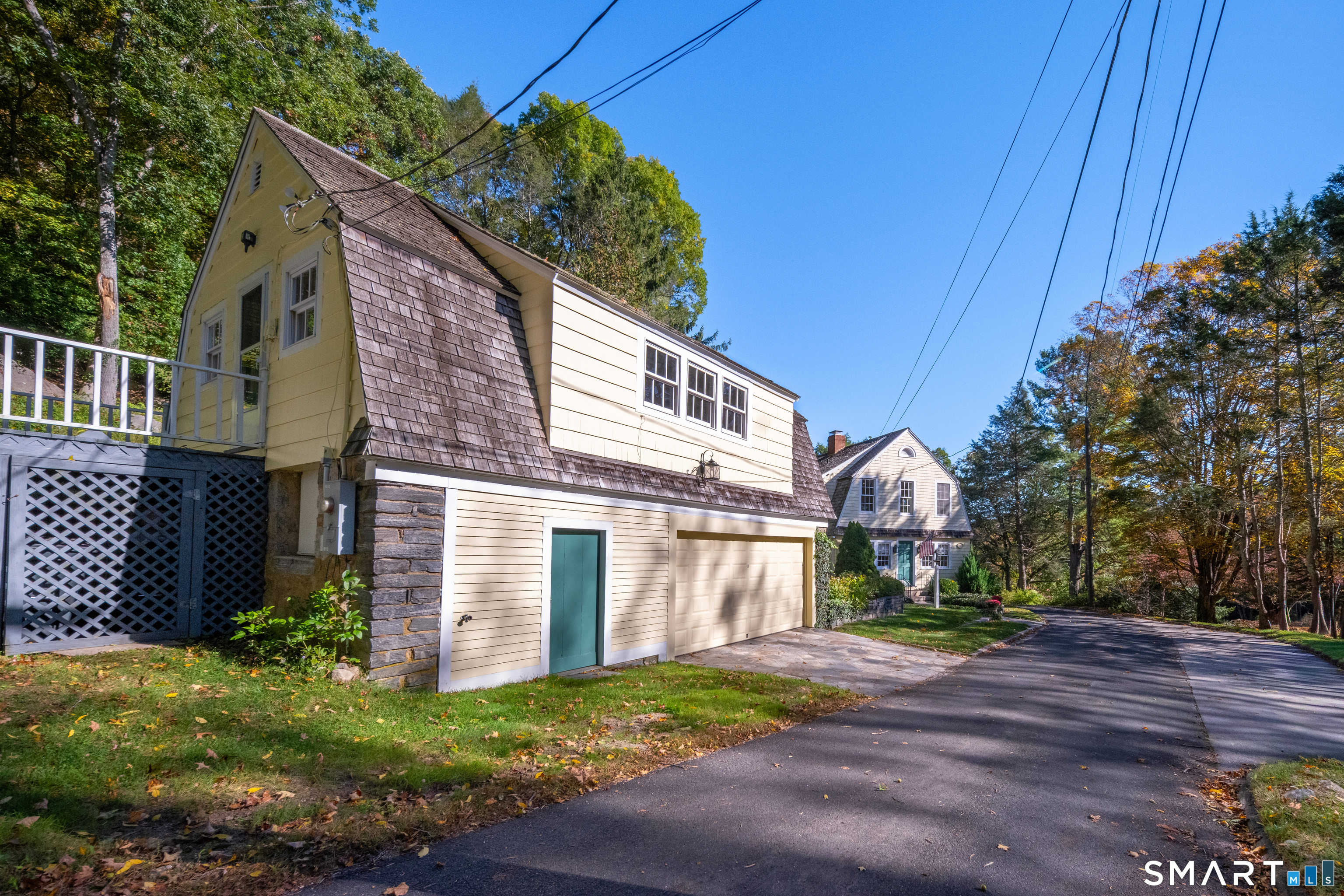 Garage with Studio Apartment above with full bathroom and kitchen