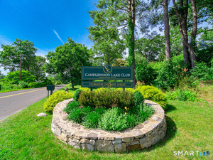 9 Chimney Point, New Milford