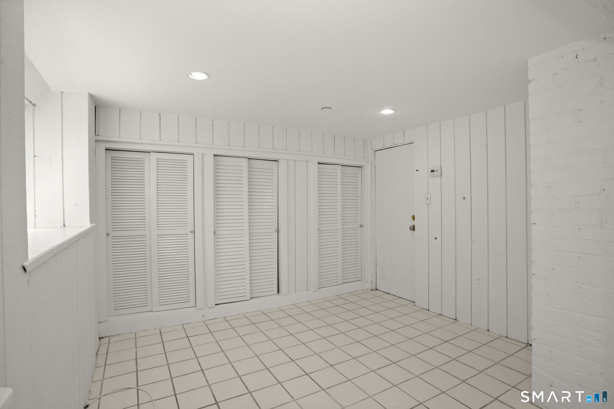 18 Claremont Street, Stamford, Connecticut photo 3