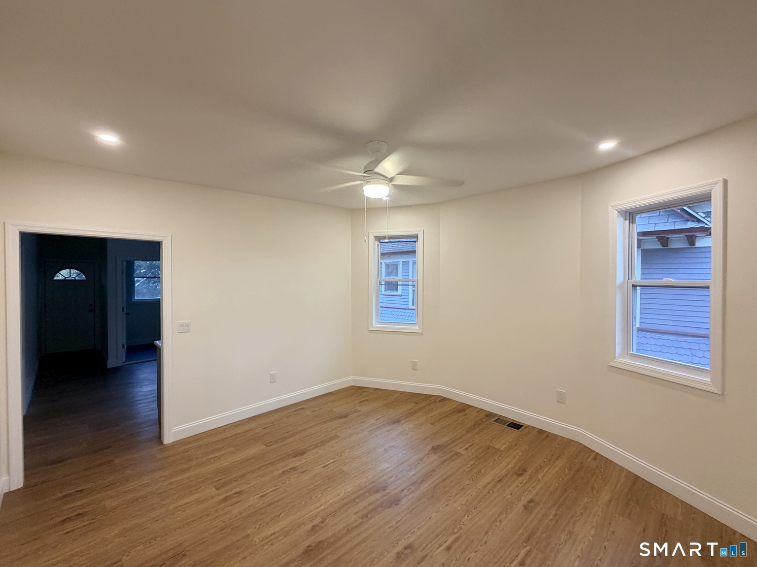 Foto 6 de Apartamento en renta en 2937 Fairfield Avenue #2, Bridgeport, CT — $2,800/mes