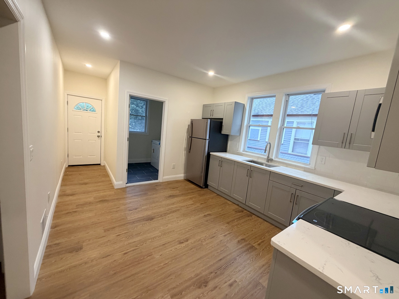 Foto 9 de Apartamento en renta en 2937 Fairfield Avenue #2, Bridgeport, CT — $2,800/mes