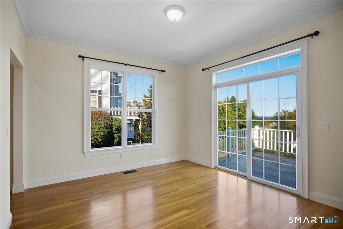 Foto 6 de Condominio en venta en 35 Maura Lane #35, Danbury, CT — $575,000