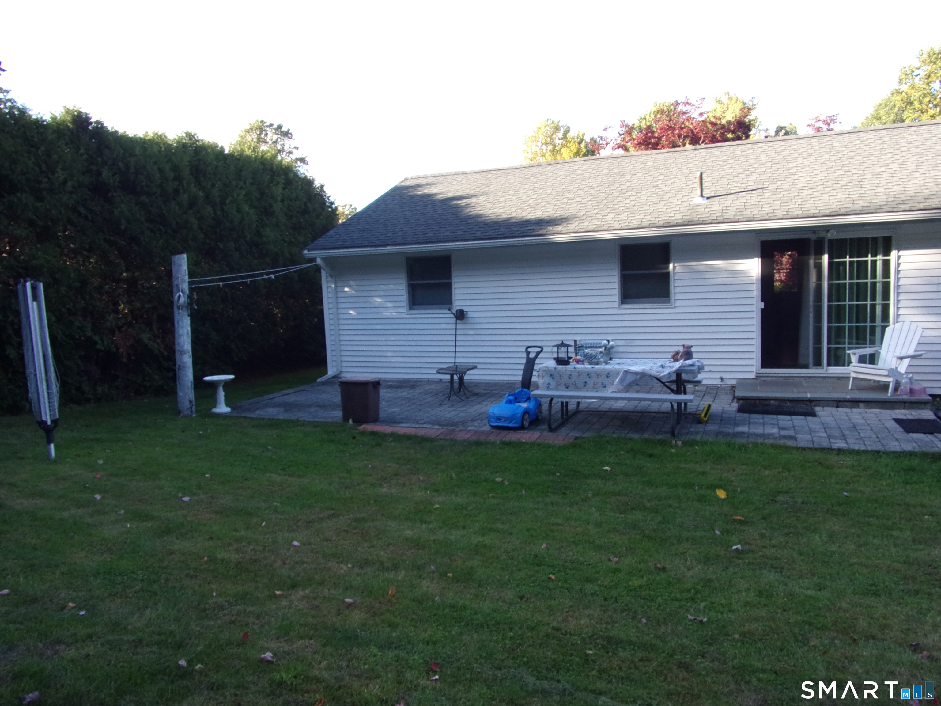 141 Sherbrook Street photo 36