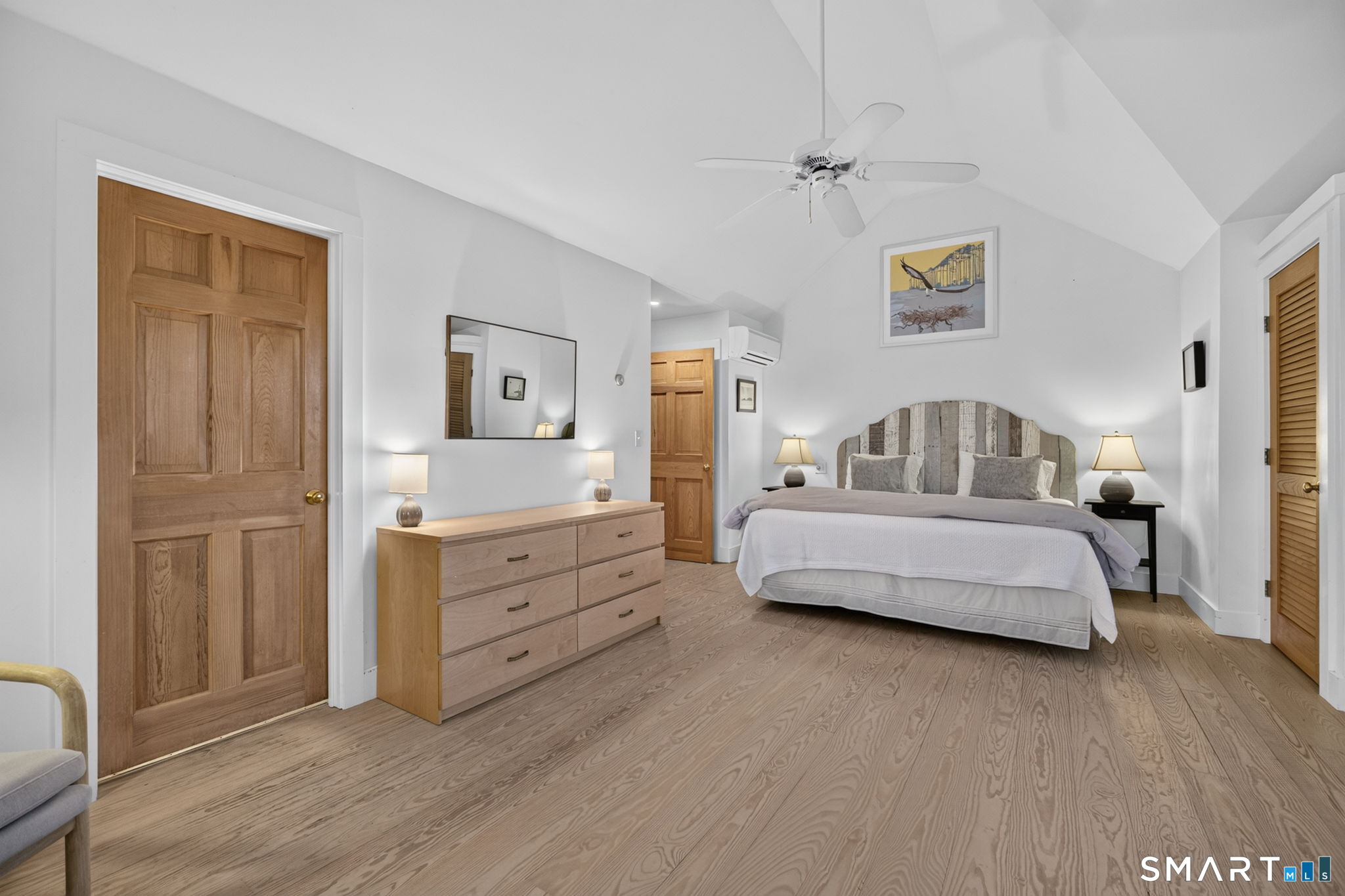 48 Sound Breeze Avenue photo 14