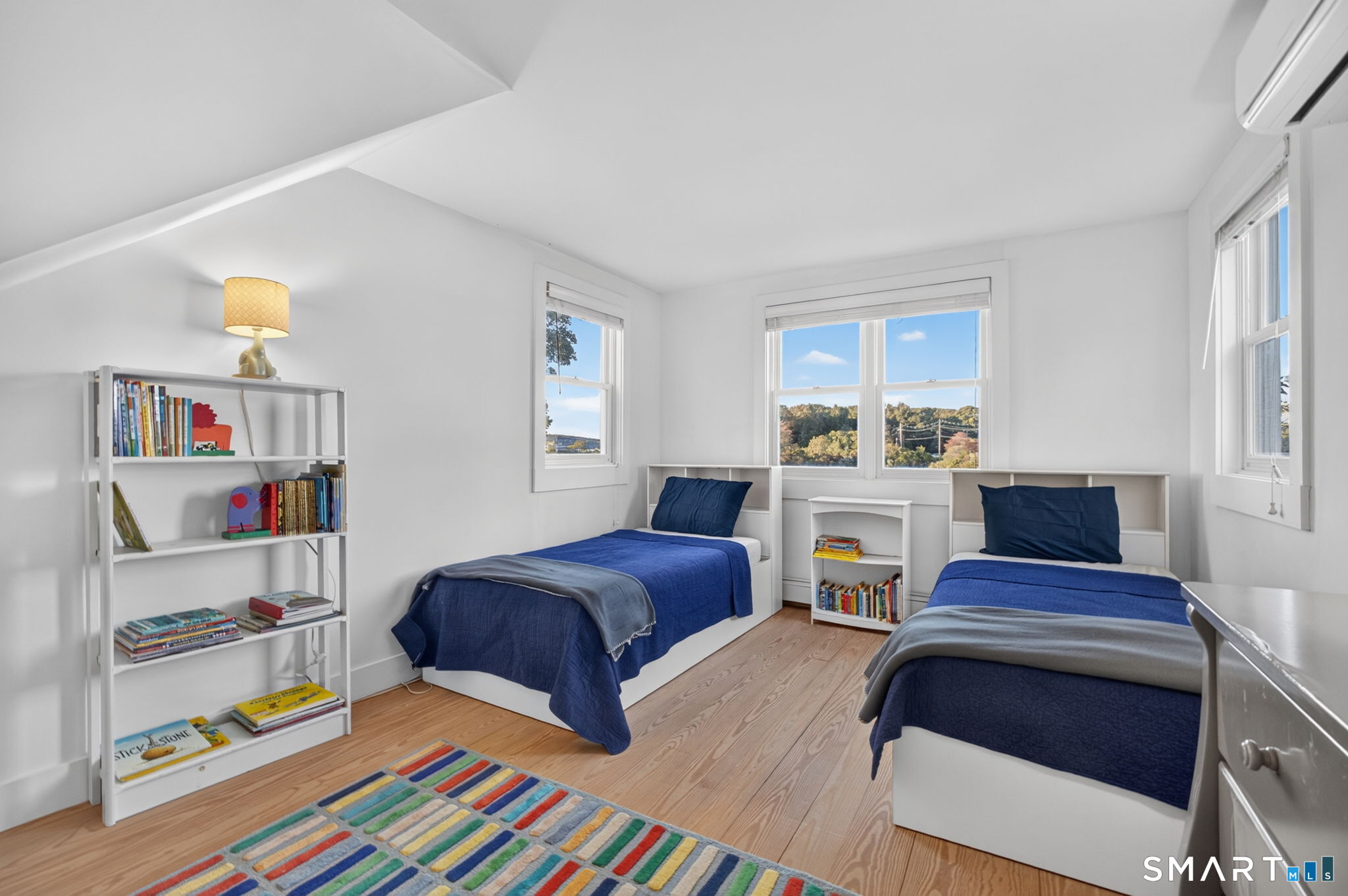 48 Sound Breeze Avenue photo 16