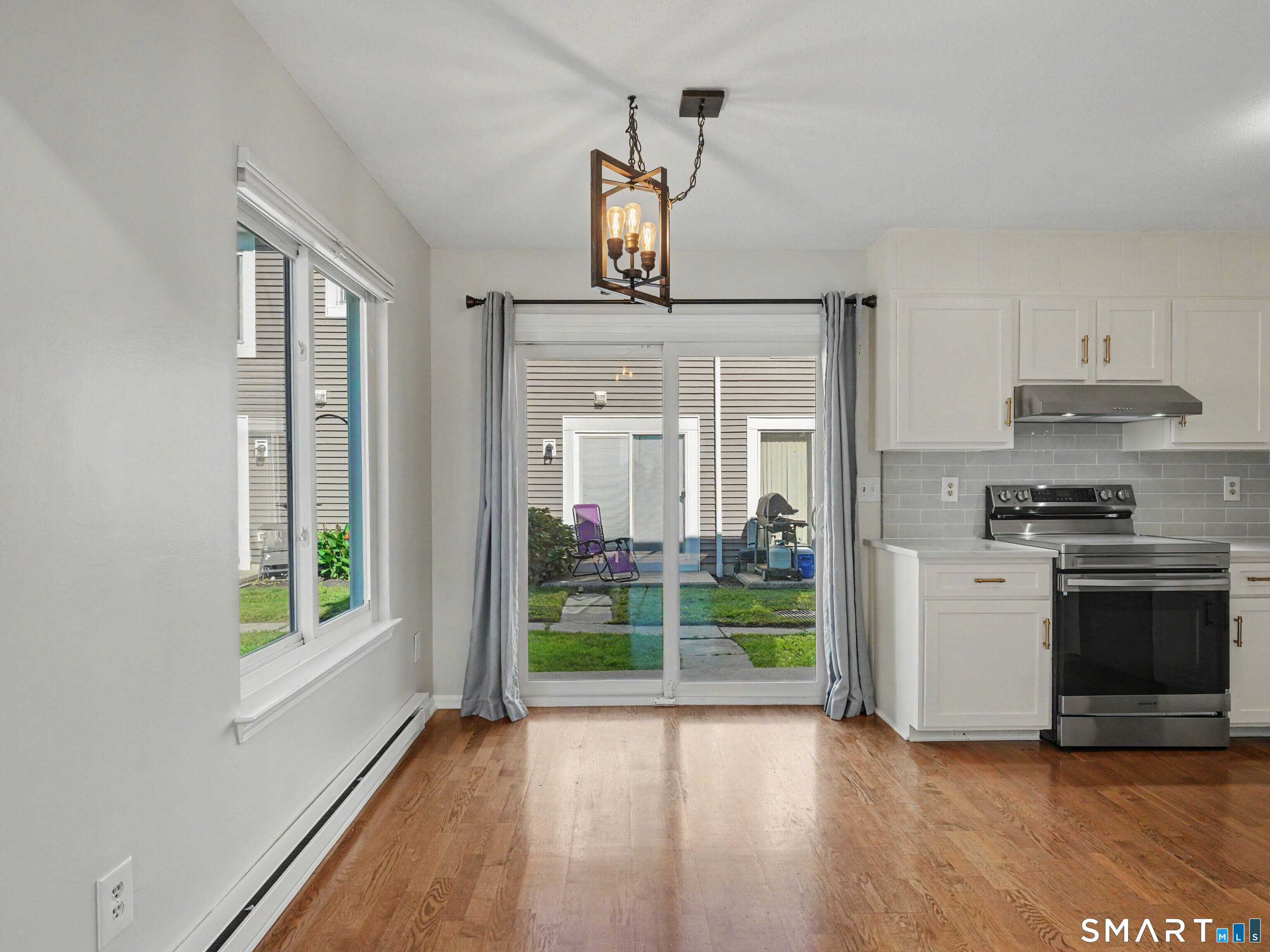 31 Betts Place, Norwalk, Connecticut photo 3