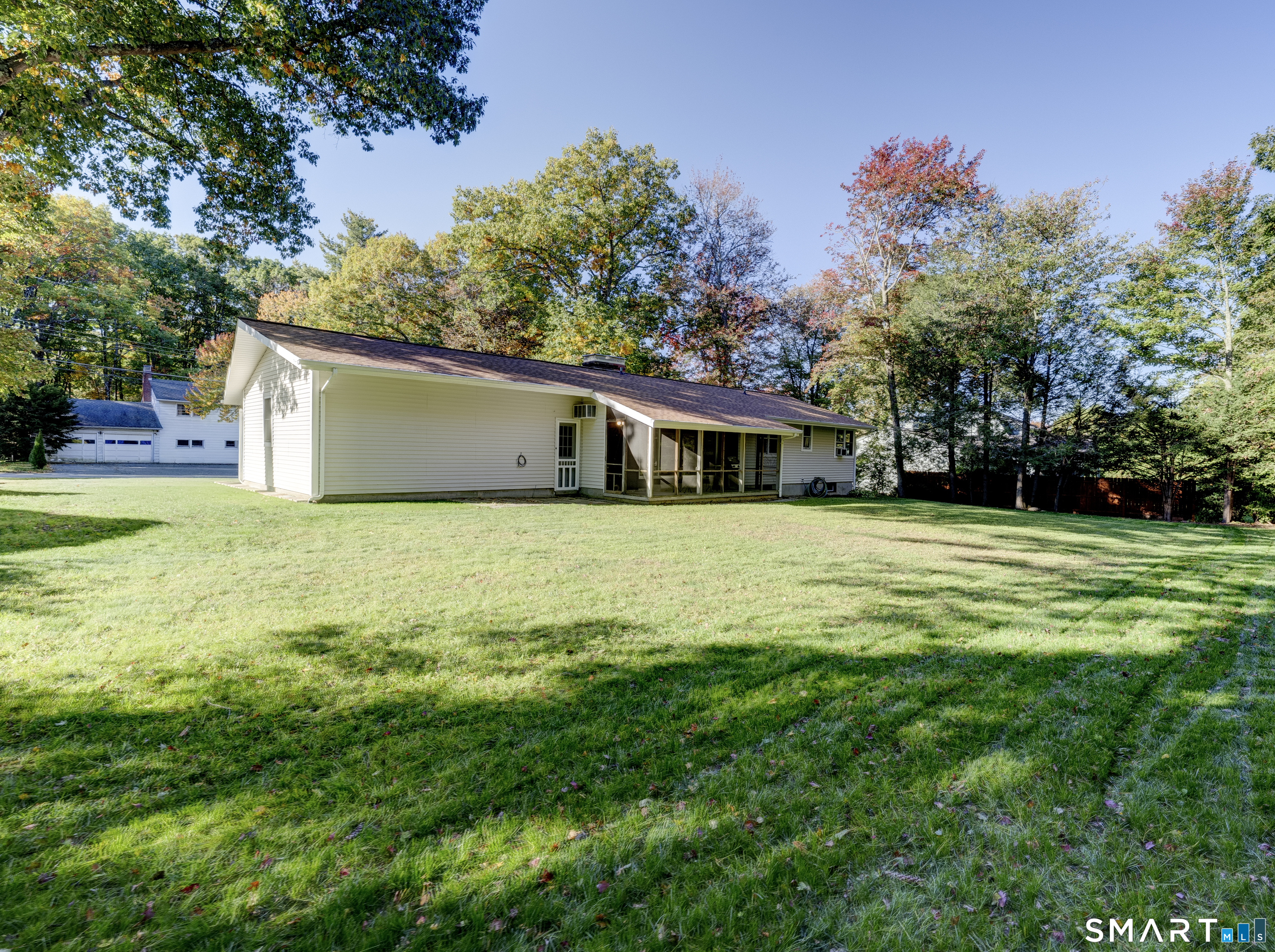 225 Dorothy Drive photo 32