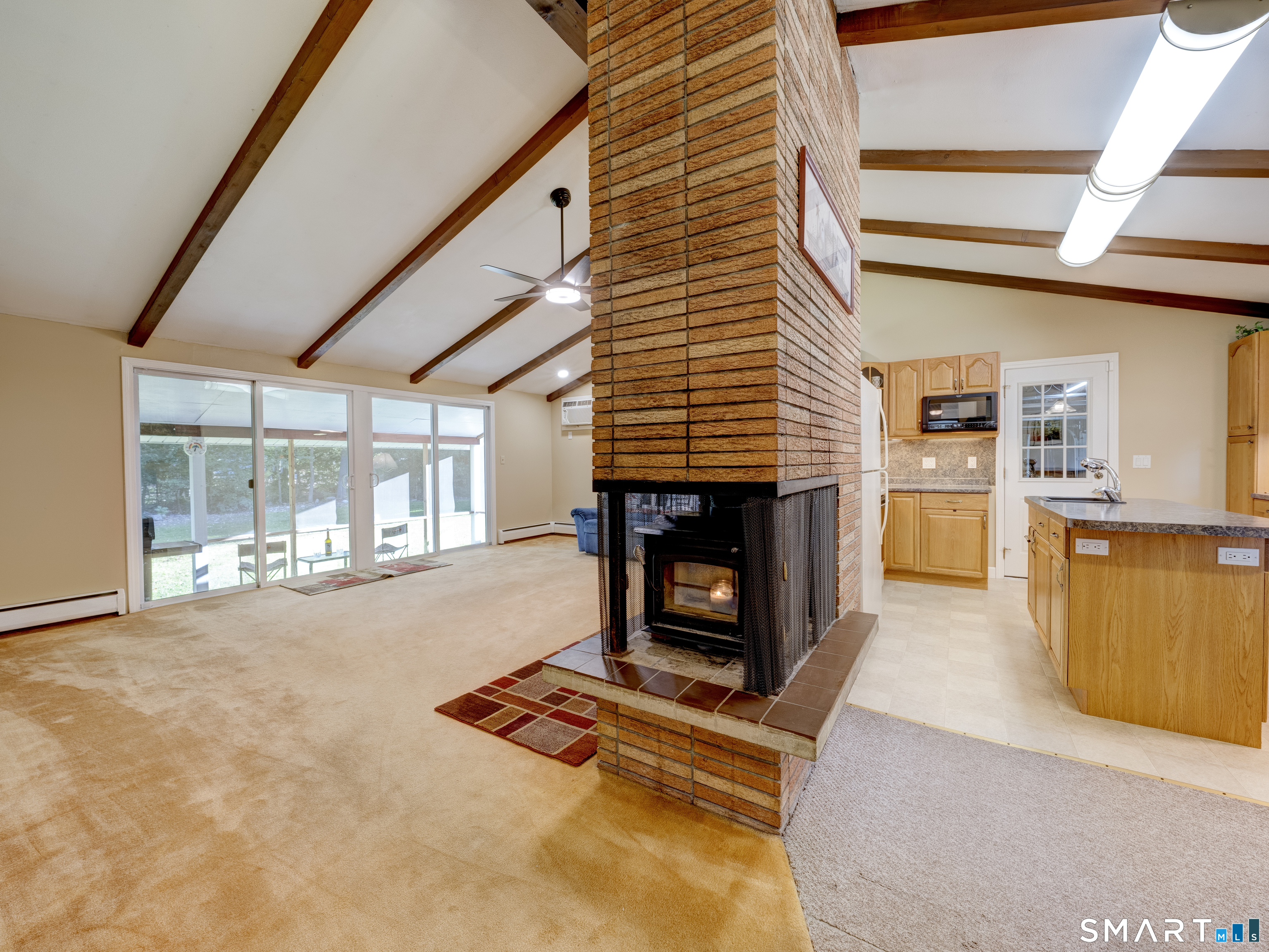 225 Dorothy Drive photo 6