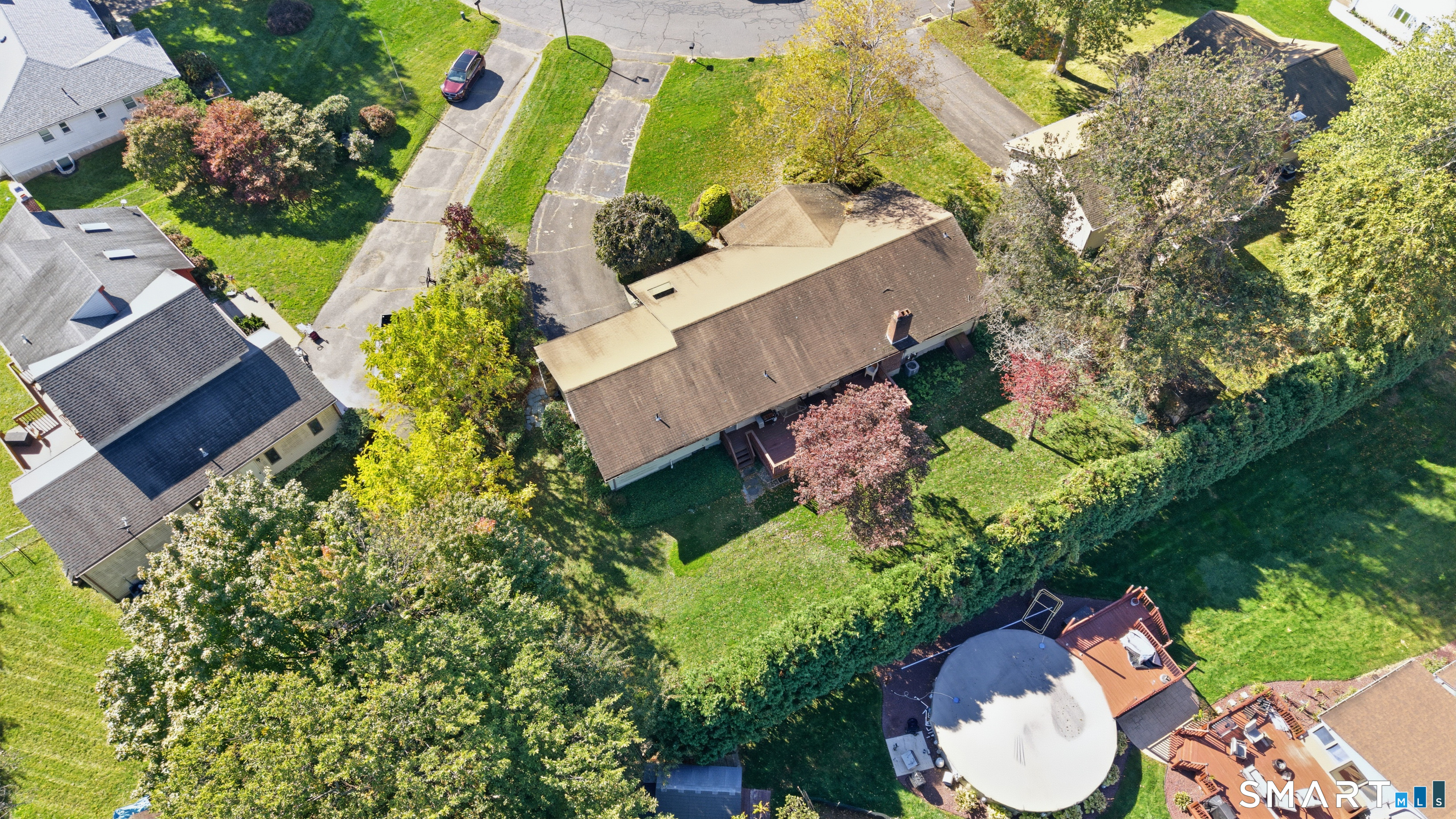28 Angela Drive photo 34