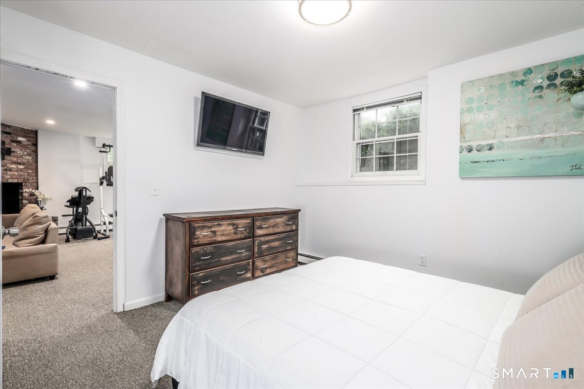 8 White Pine photo 21