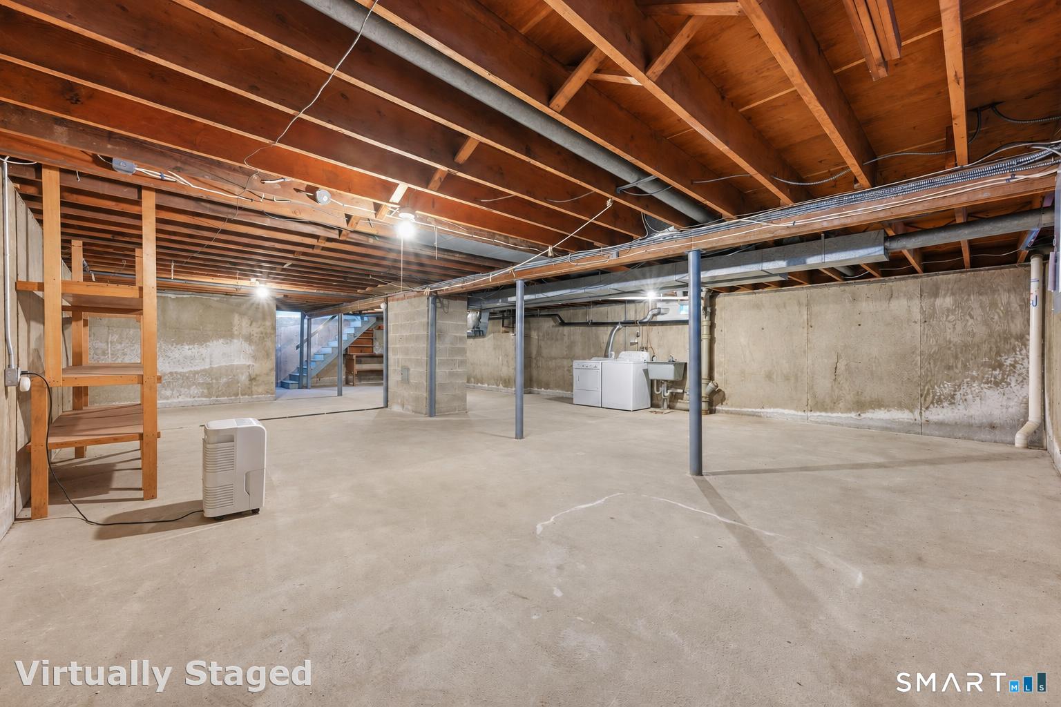 145 Overland photo 18