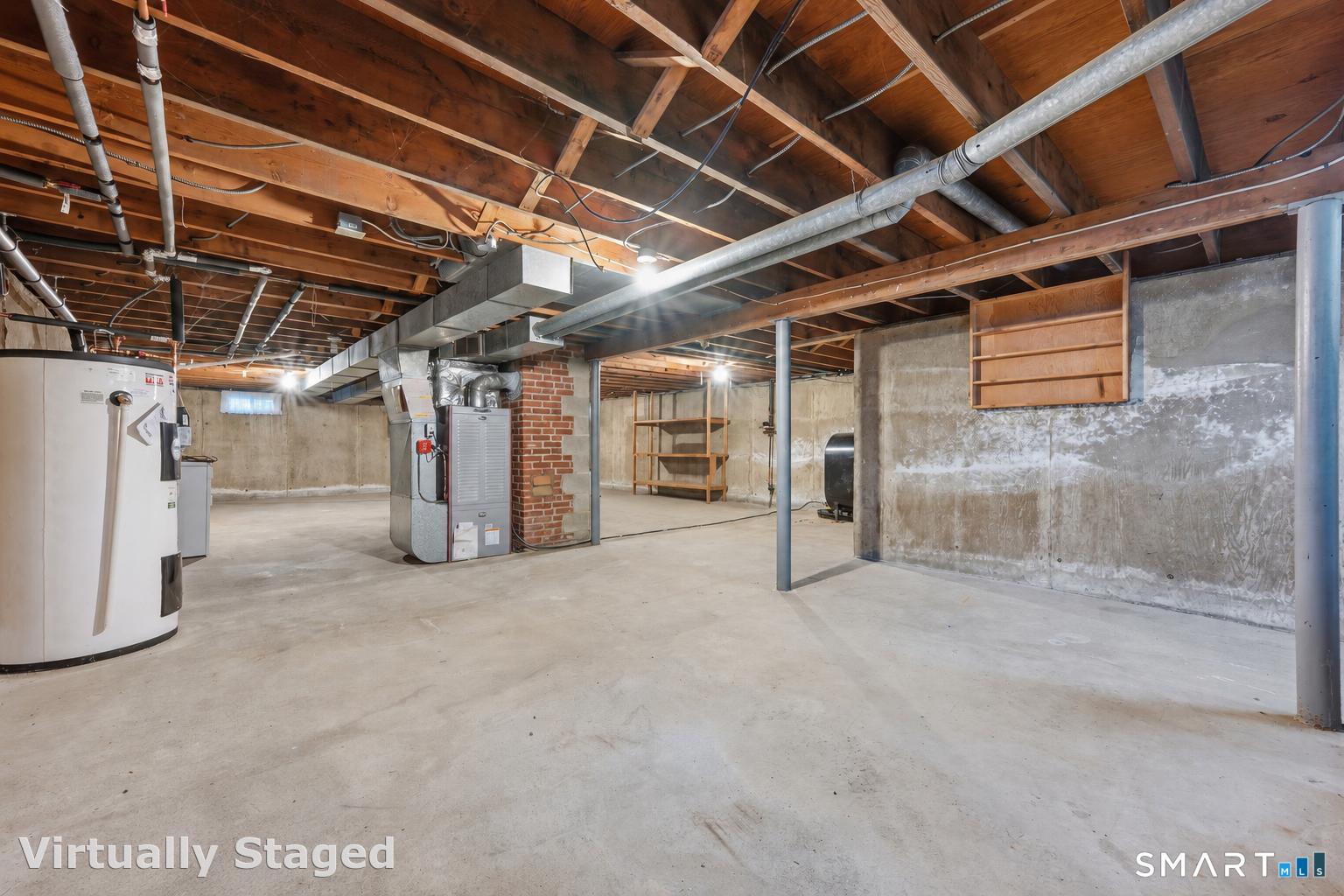 145 Overland photo 17
