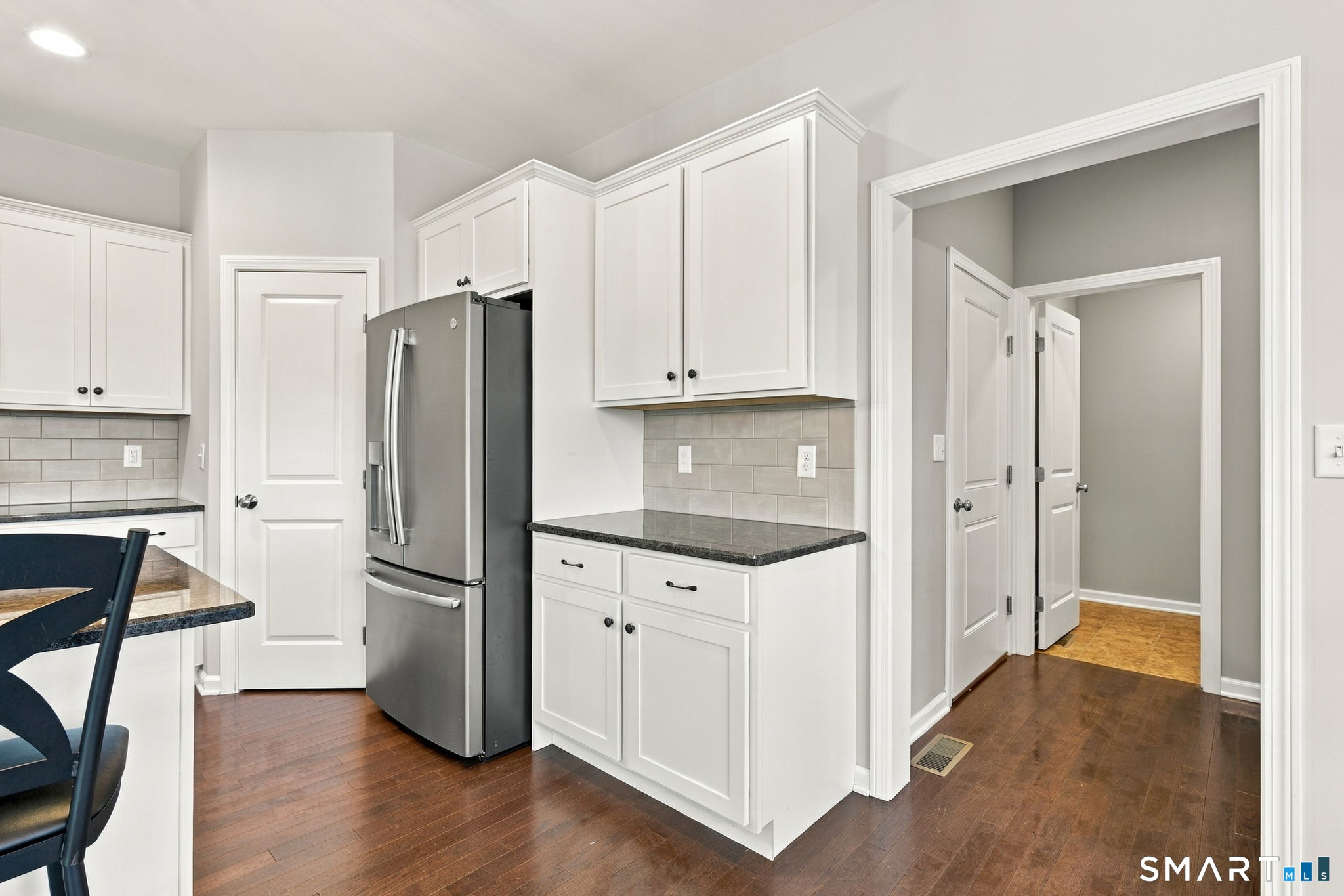 630 Ridgewood Road photo 10