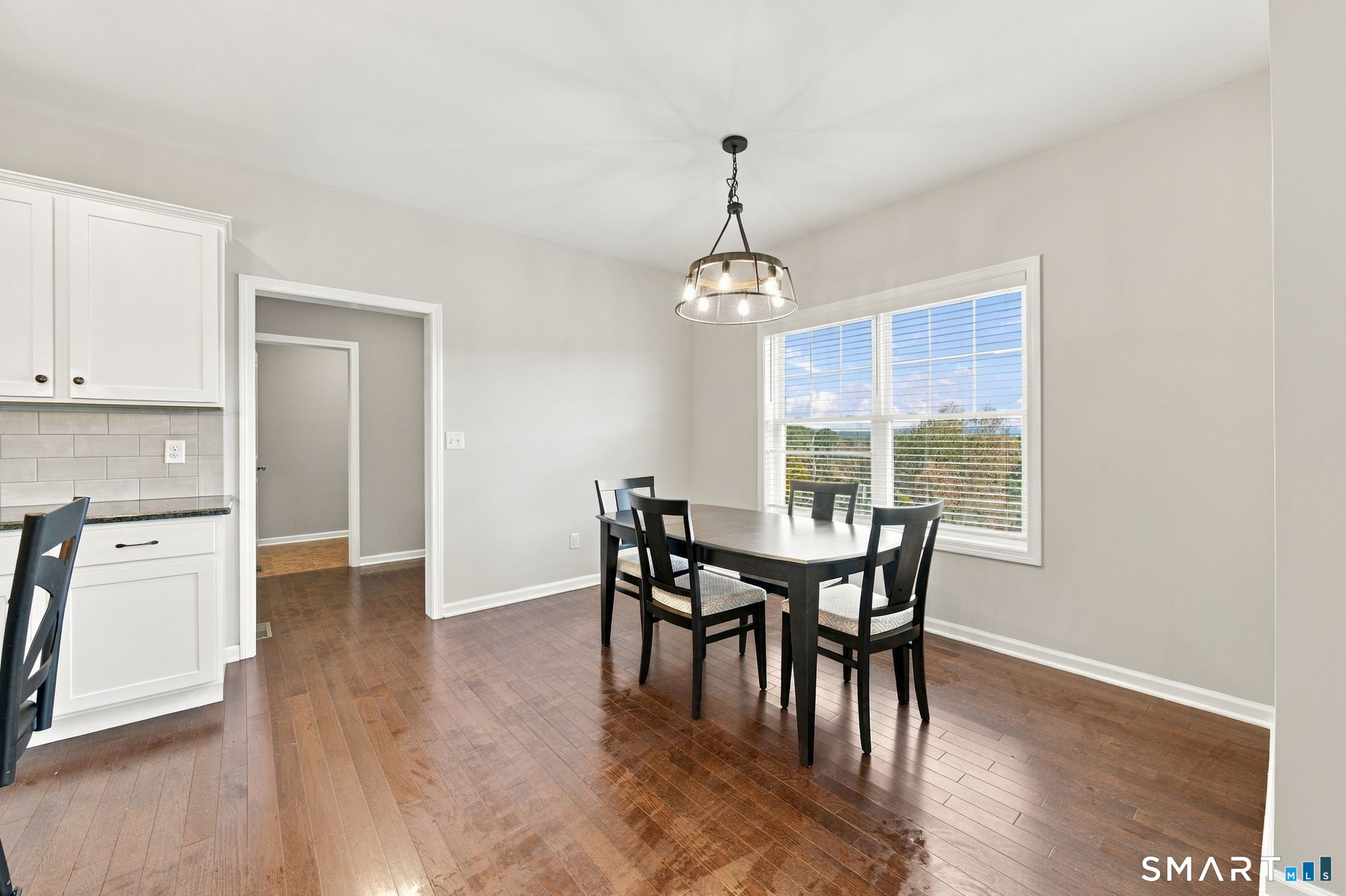 630 Ridgewood Road photo 8