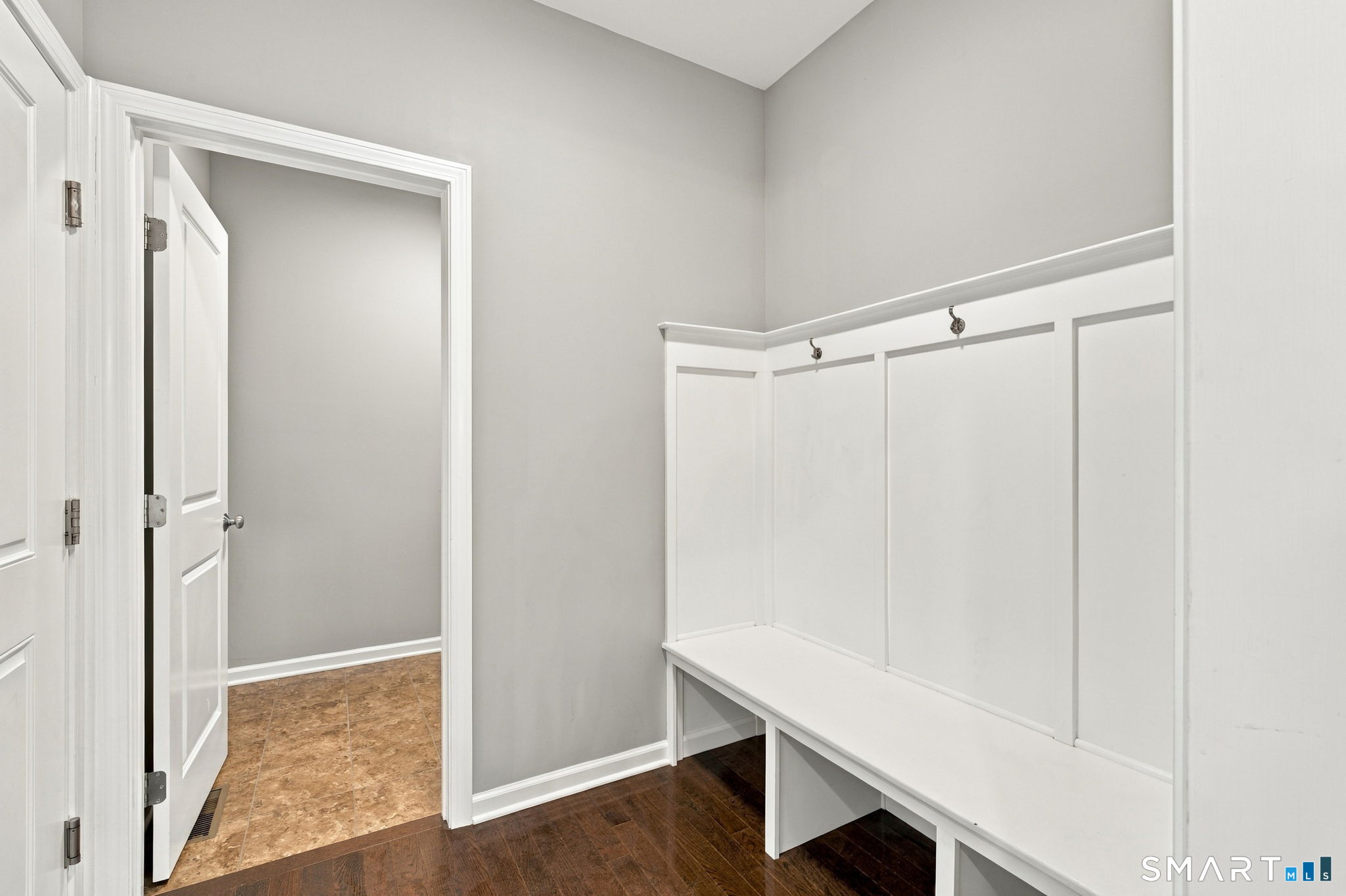 630 Ridgewood Road photo 11