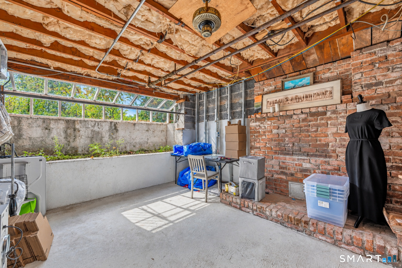 123 Corrigan Avenue photo 31