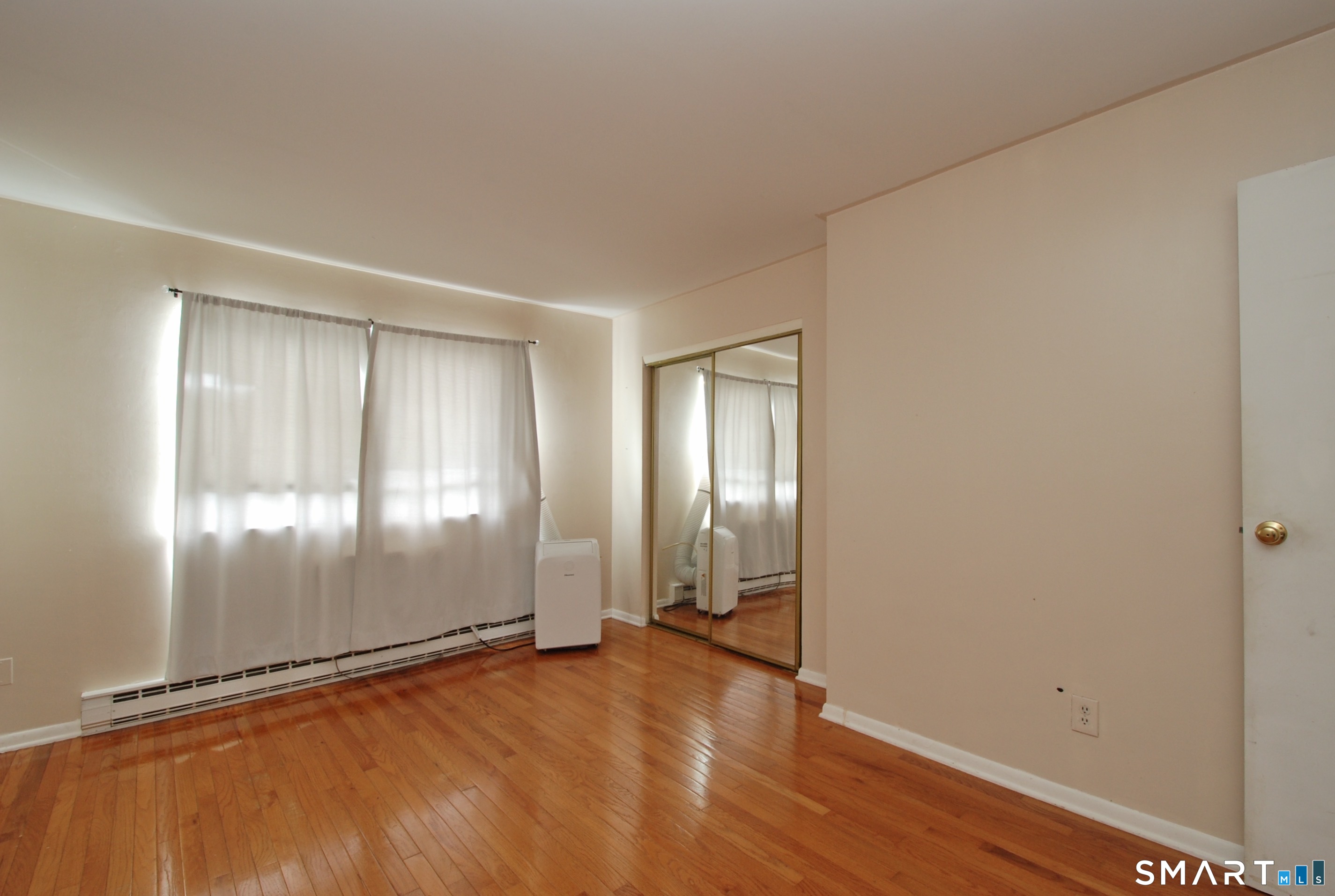 Foto 8 de Condominio en renta en 96 Columbus Place #5, Stamford, CT — $2,850/mes