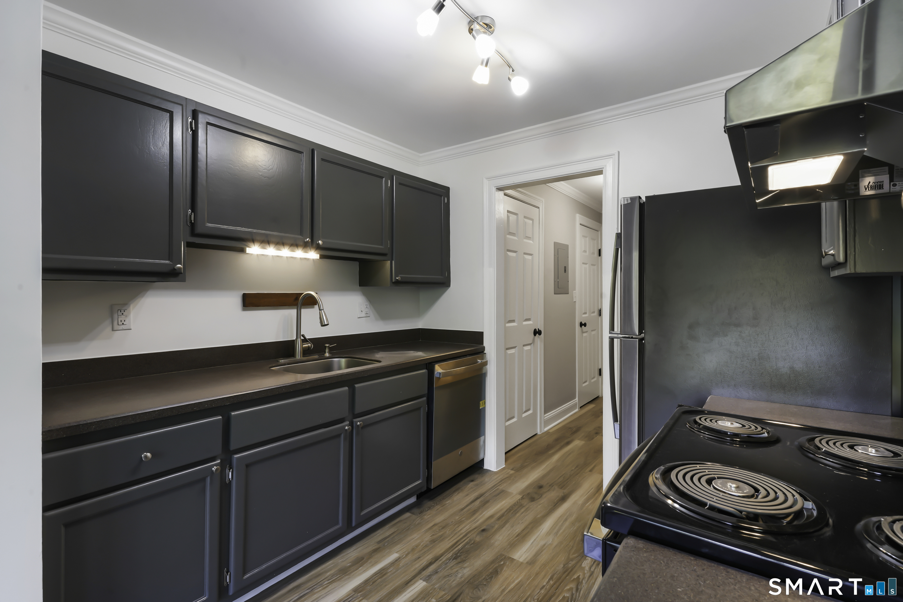 1 Woodland Drive Unit #1 photo 10