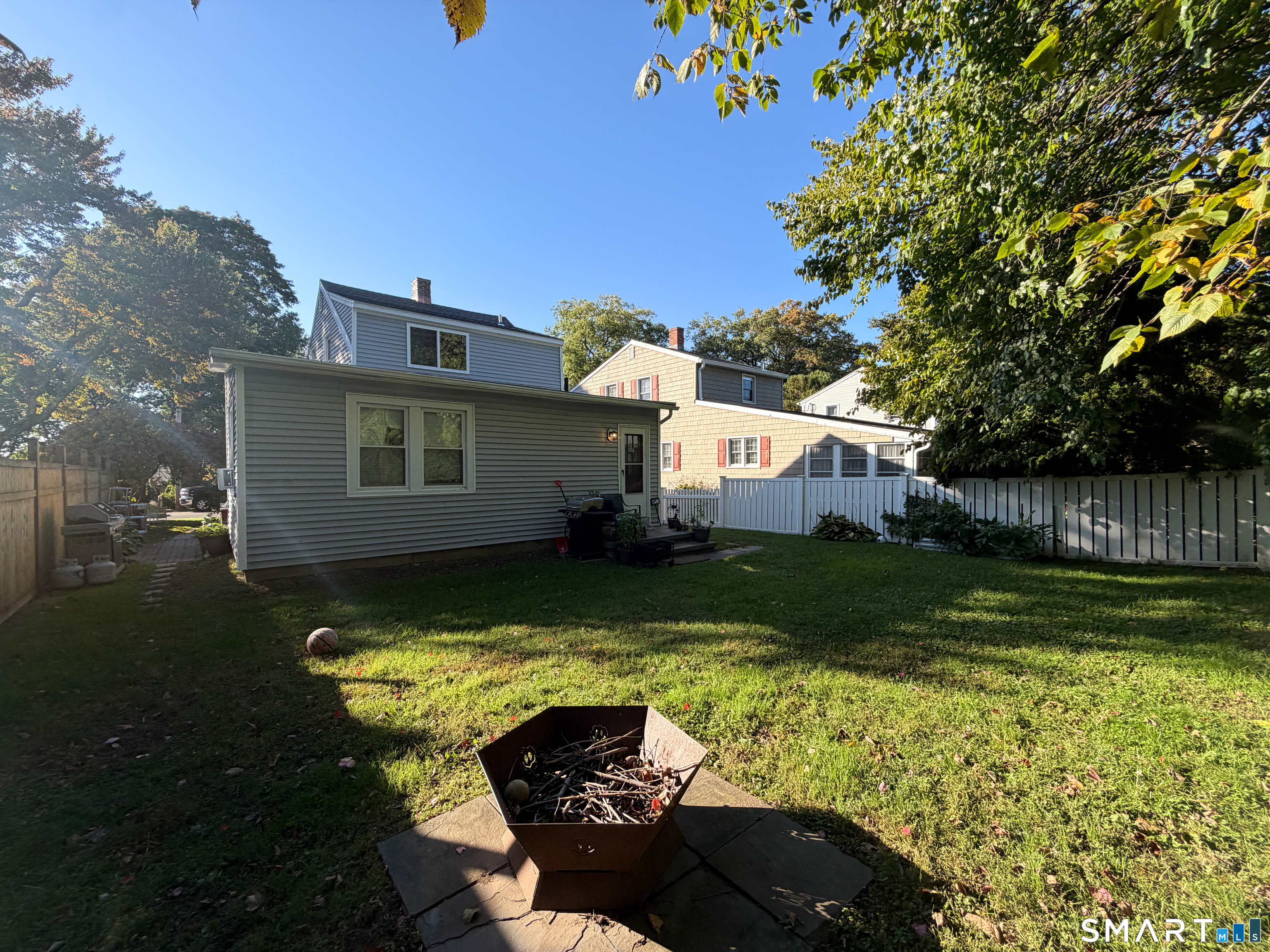 Photo 3 of Multi family home for sale at 7 Hayes Ave, Norwalk, CT 06855 | MLS# 24212333 | Listing updated on 2026-10-09