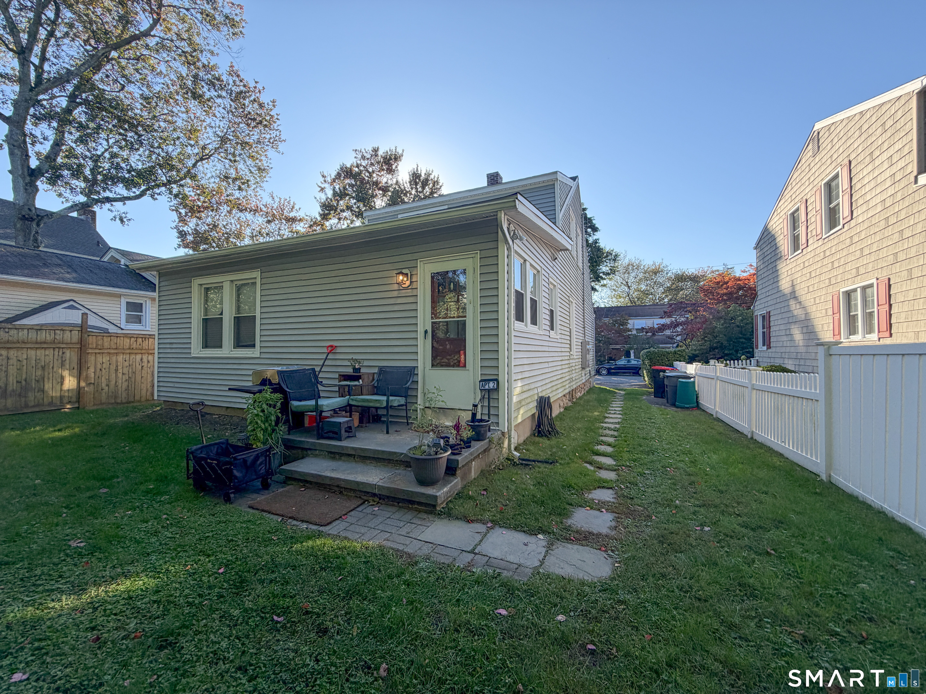 Photo 4 of House for sale at 7 Hayes Ave, Norwalk, CT 06855 | MLS# 24212333 | Listing updated on 2026-10-09