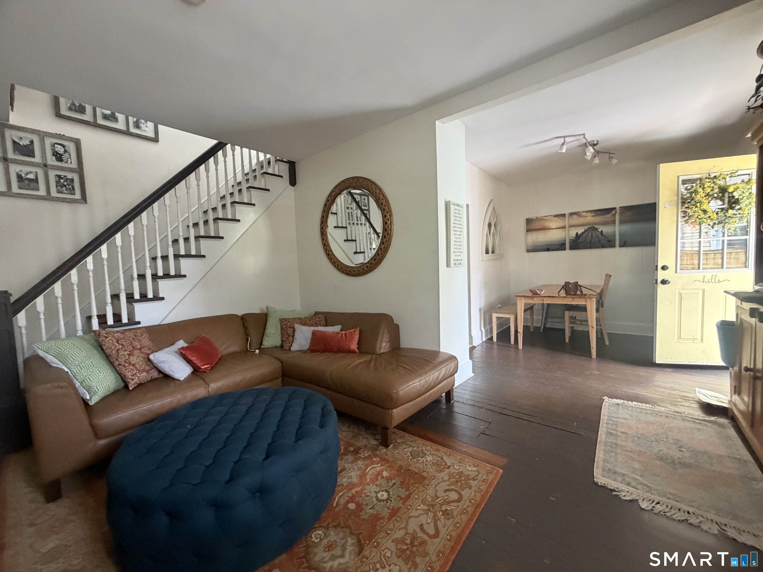 Foto 7 de 2 familias en venta en 7 Hayes Avenue, Norwalk, CT — $685,000