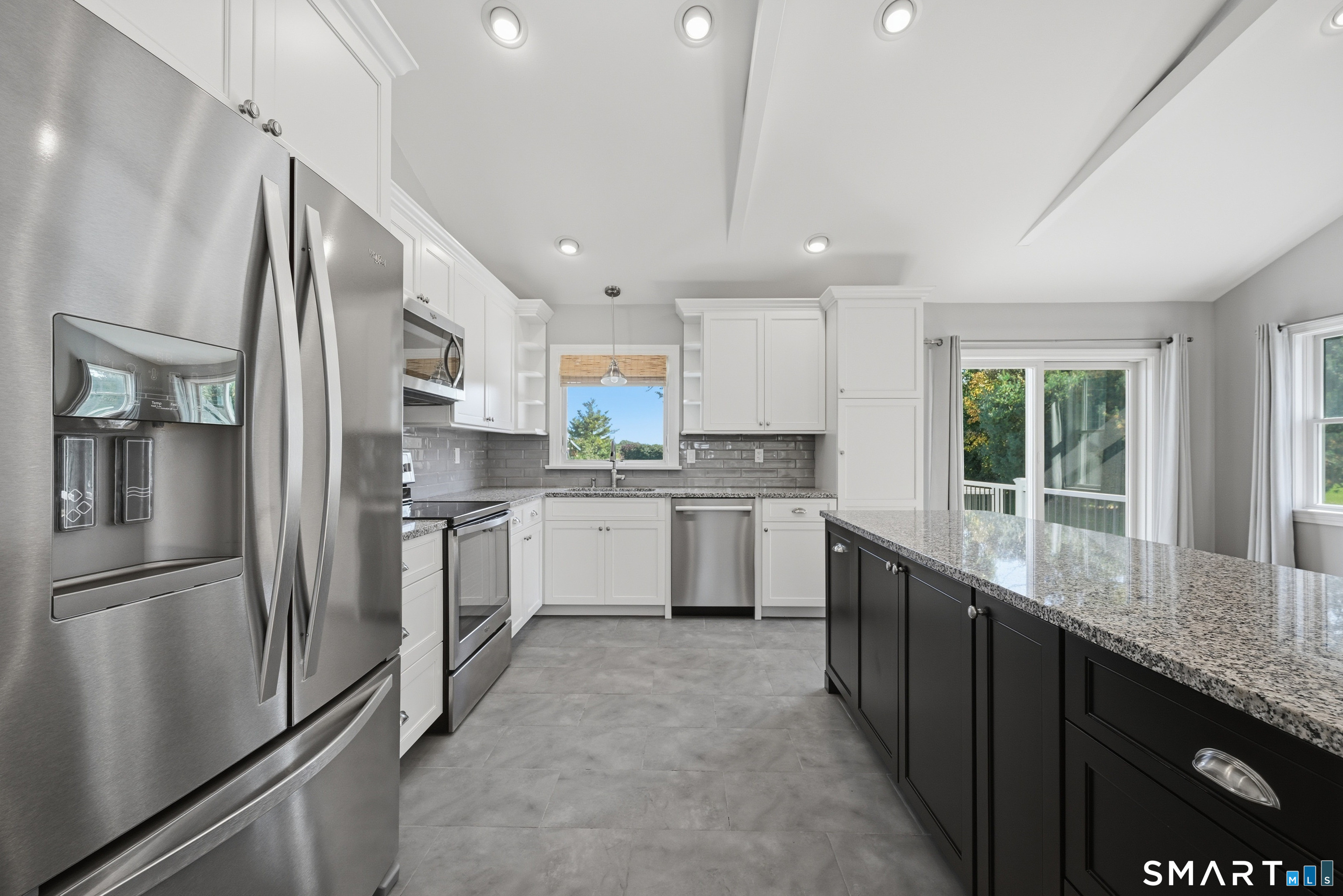 Foto 9 de Casa en venta en 9 Surrey Drive, Brookfield, CT — $699,000
