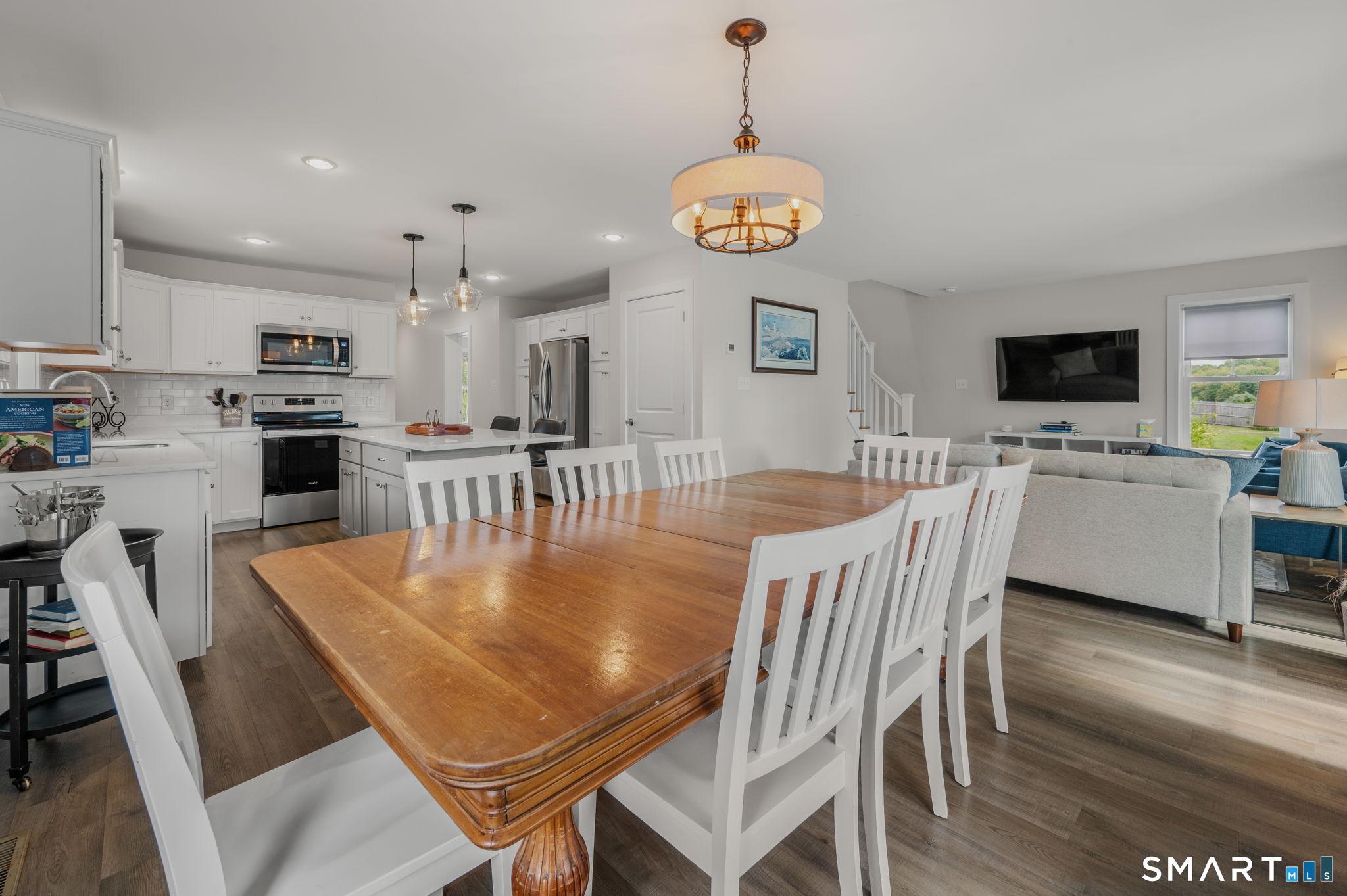 908 Stonington Road photo 11