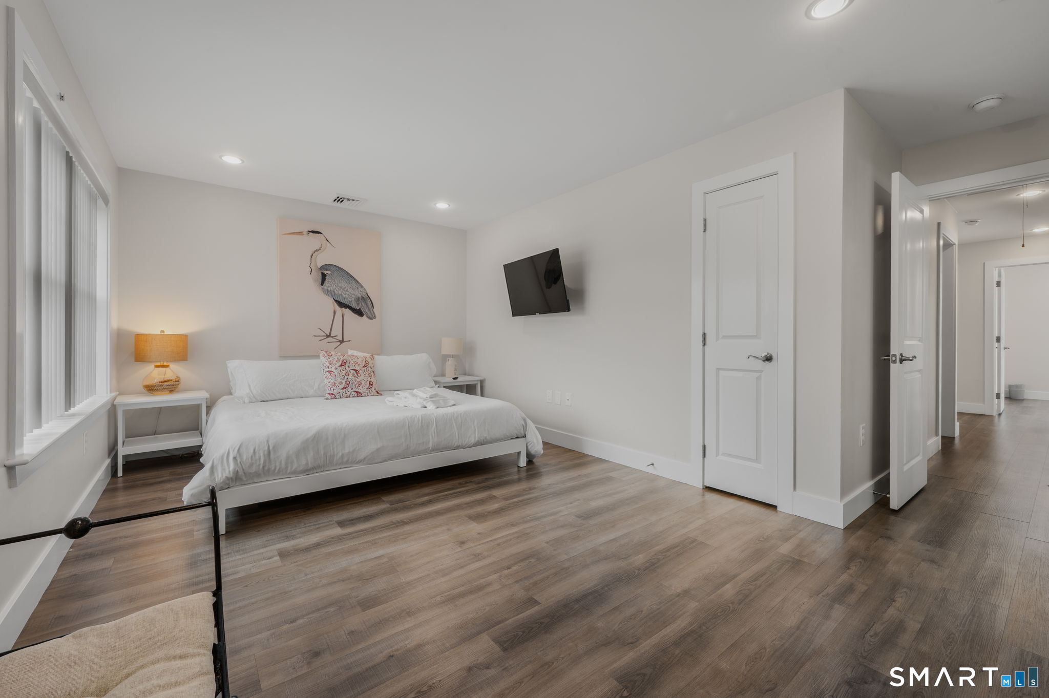 908 Stonington Road photo 26