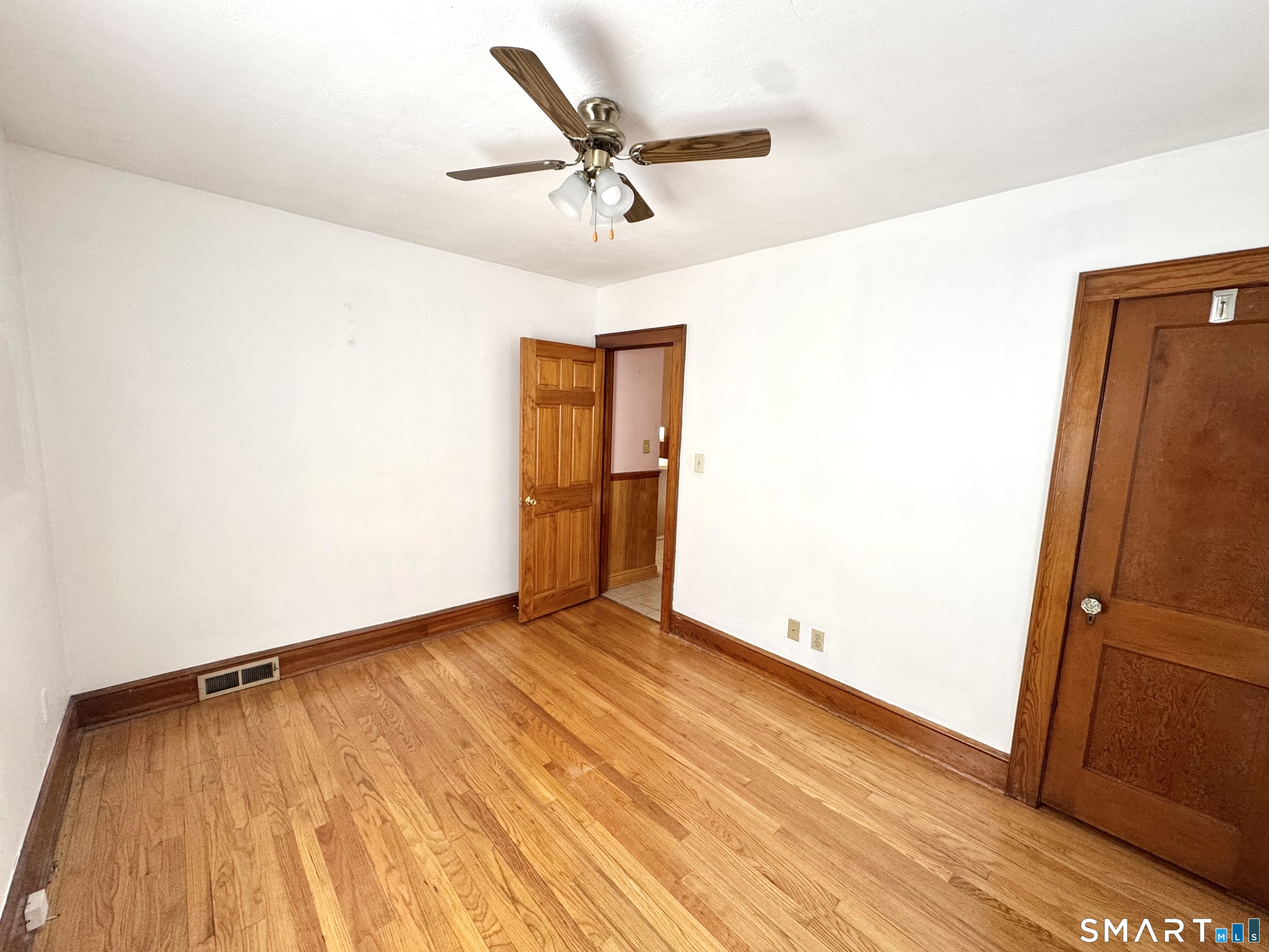 56 Highwood Avenue photo 16