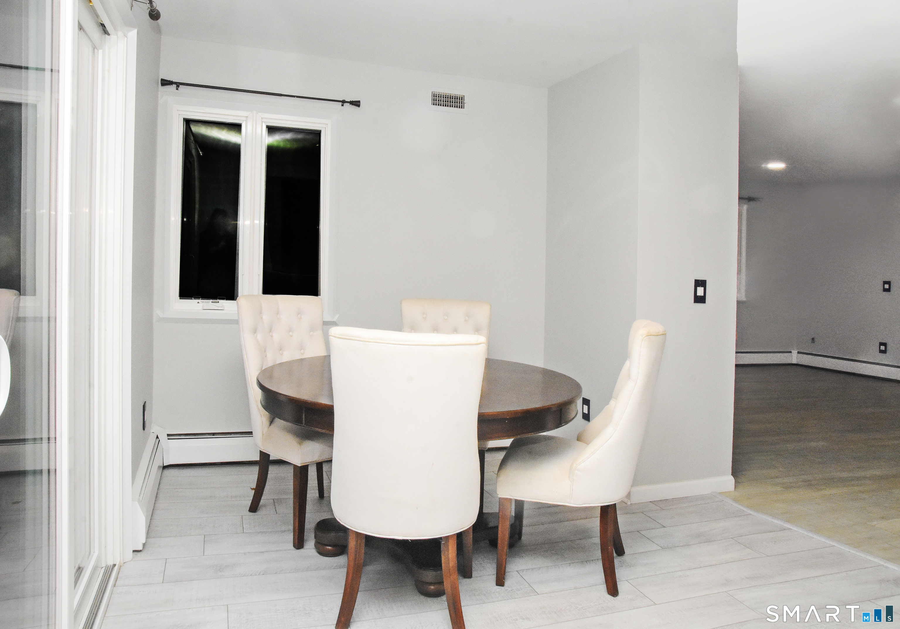 1 Talcott Glen Unit ## D photo 10