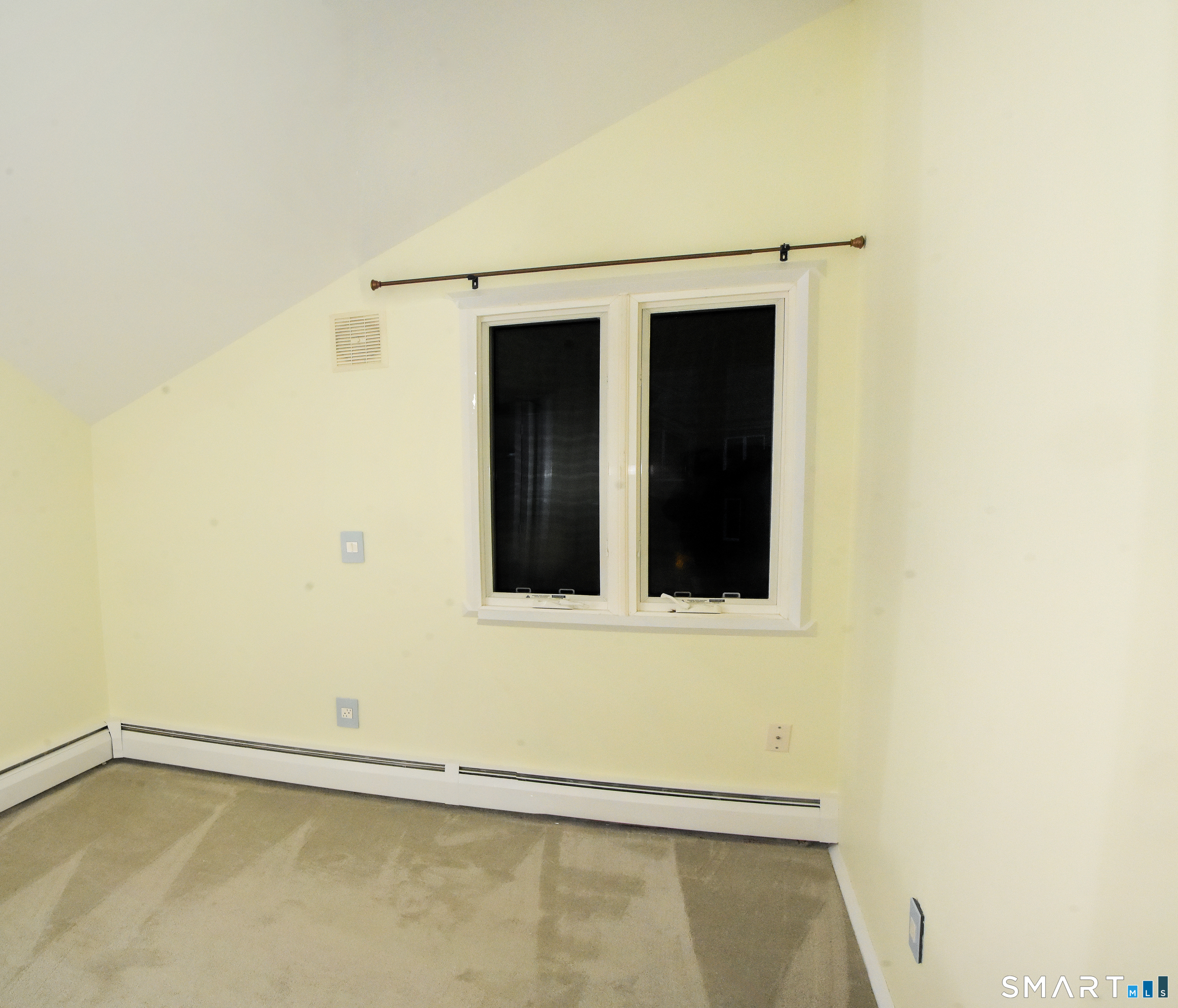 1 Talcott Glen Unit ## D photo 18