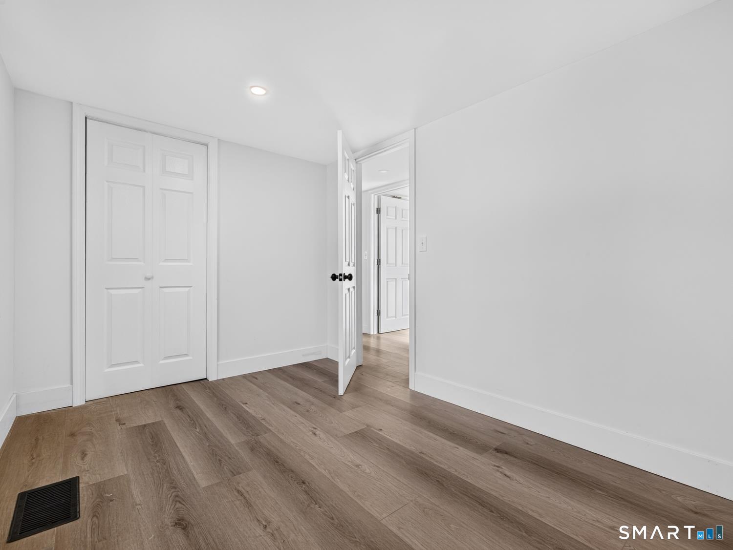 121 Bokum Road photo 13