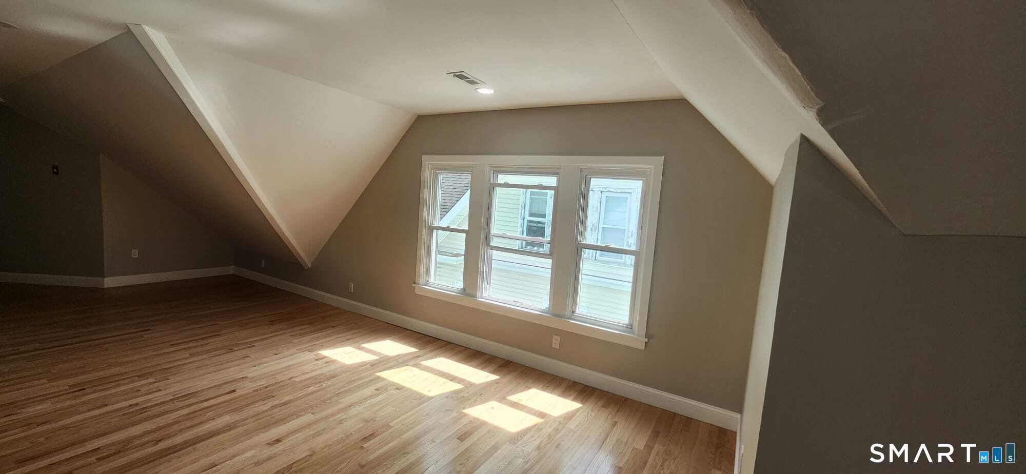 413 Winthrop Avenue photo 8