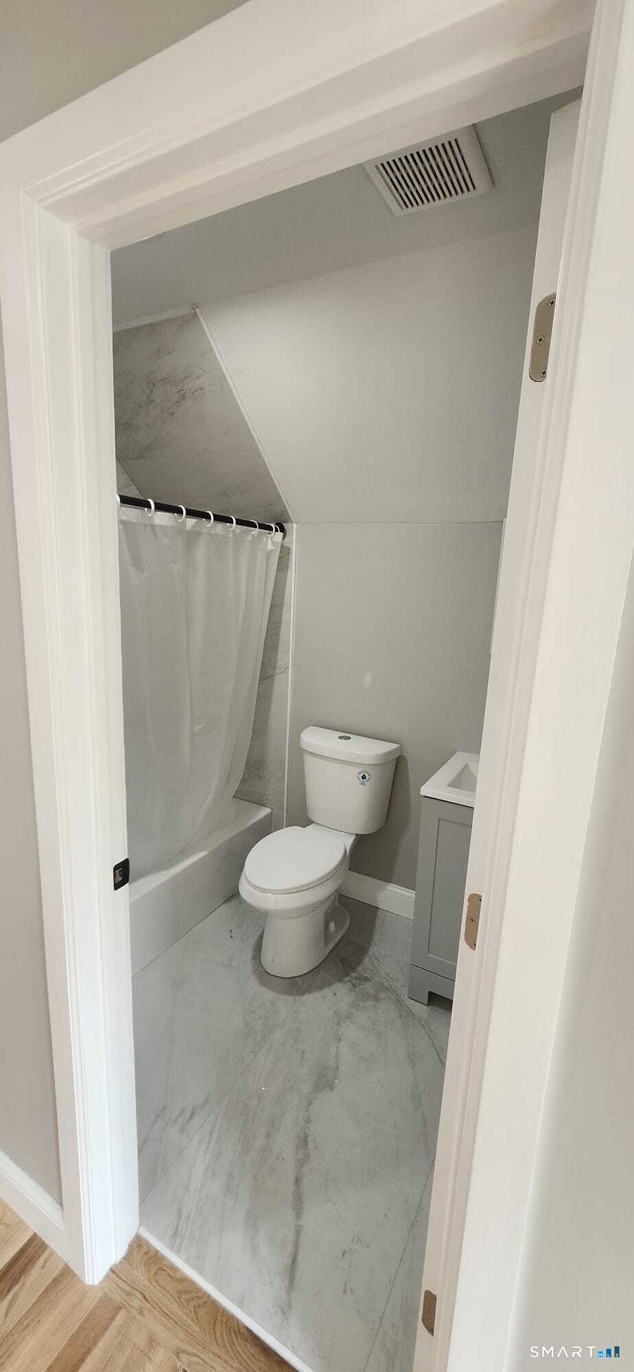 413 Winthrop Avenue photo 10