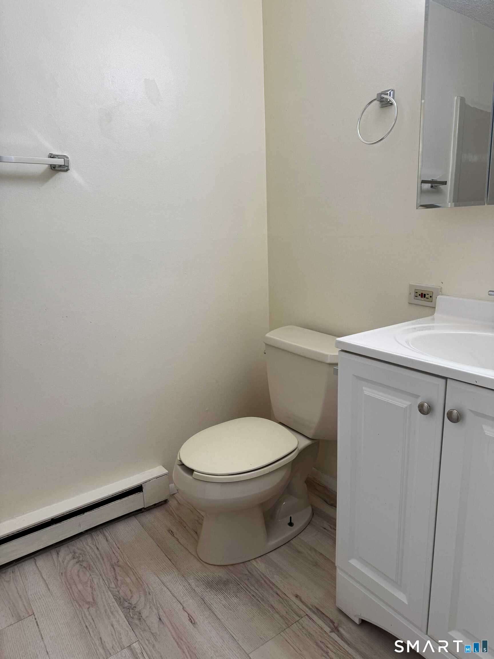 1492 North Avenue Unit #102 photo 17