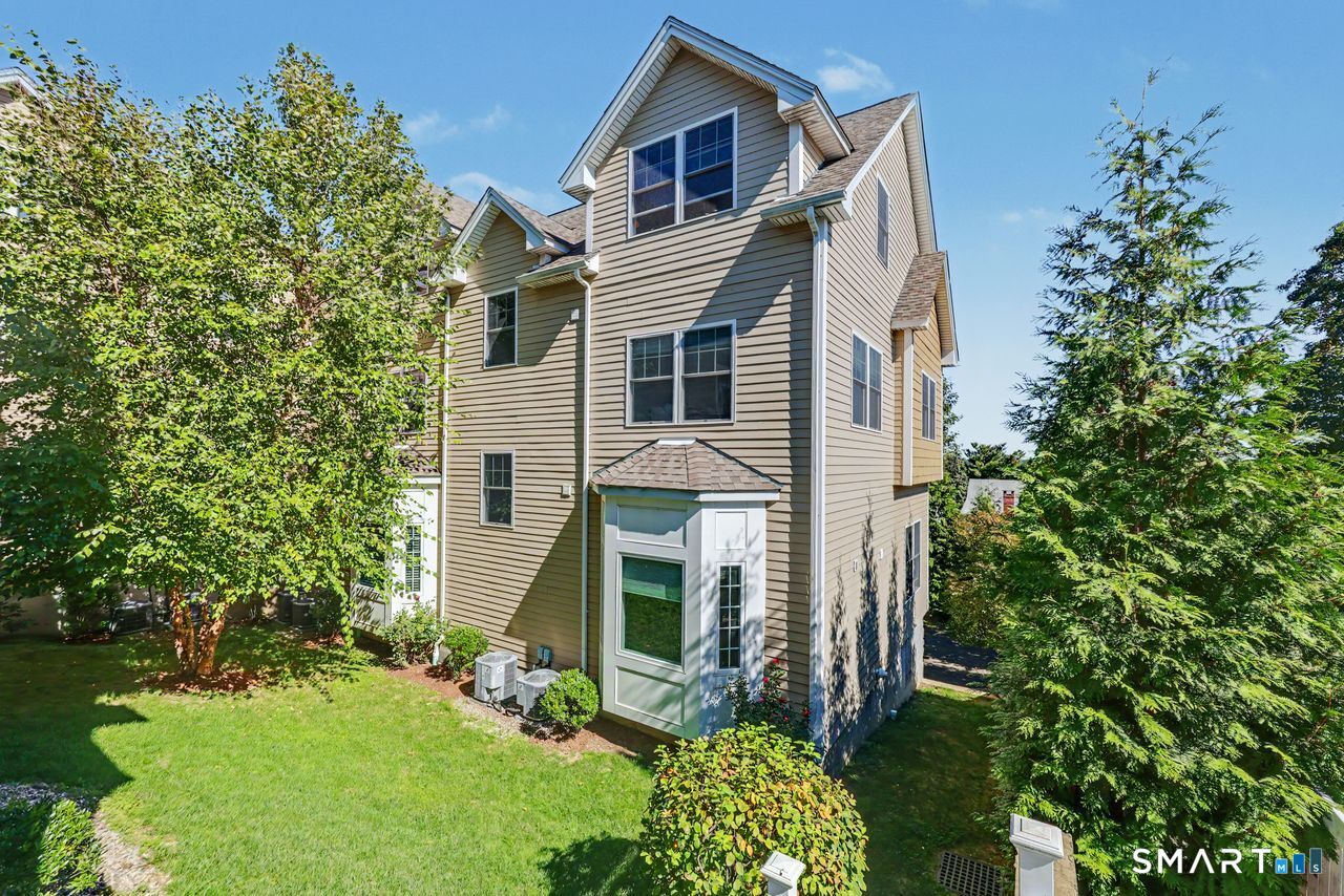 Townhouse for sale at 108 Seaside Ave #16, Stamford, CT 06902 | MLS# 24213000