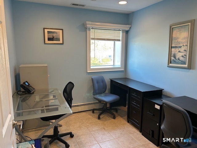 232 Greenmanville Avenue photo 10